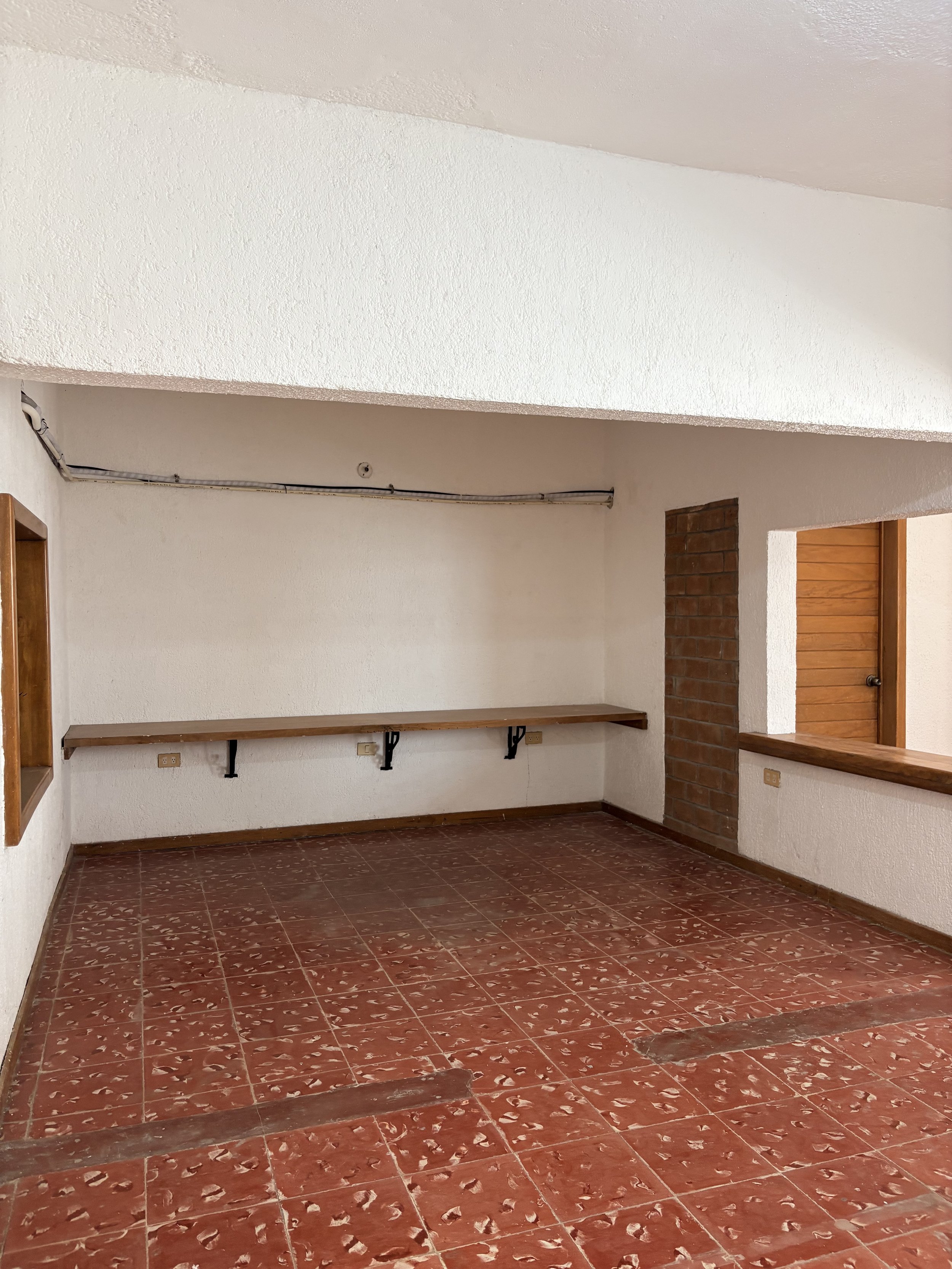 Interior 1.jpeg