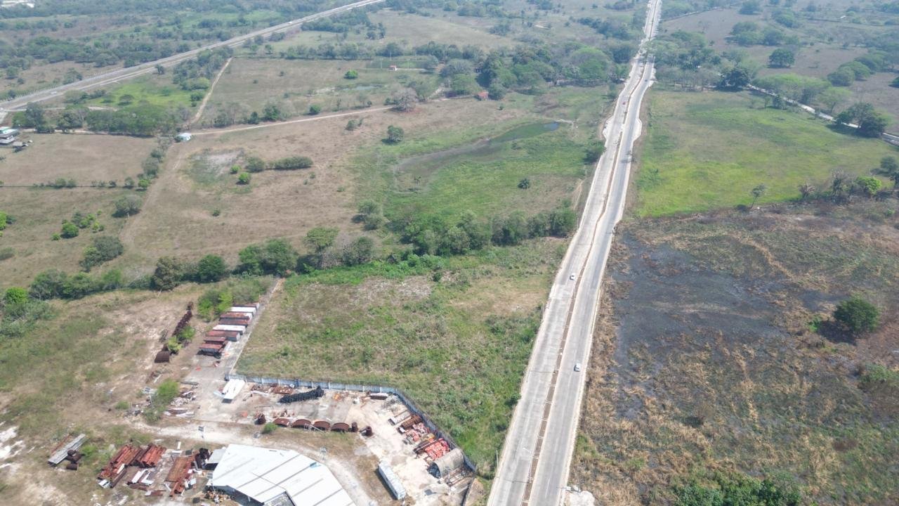 Terreno Country 2.JPG