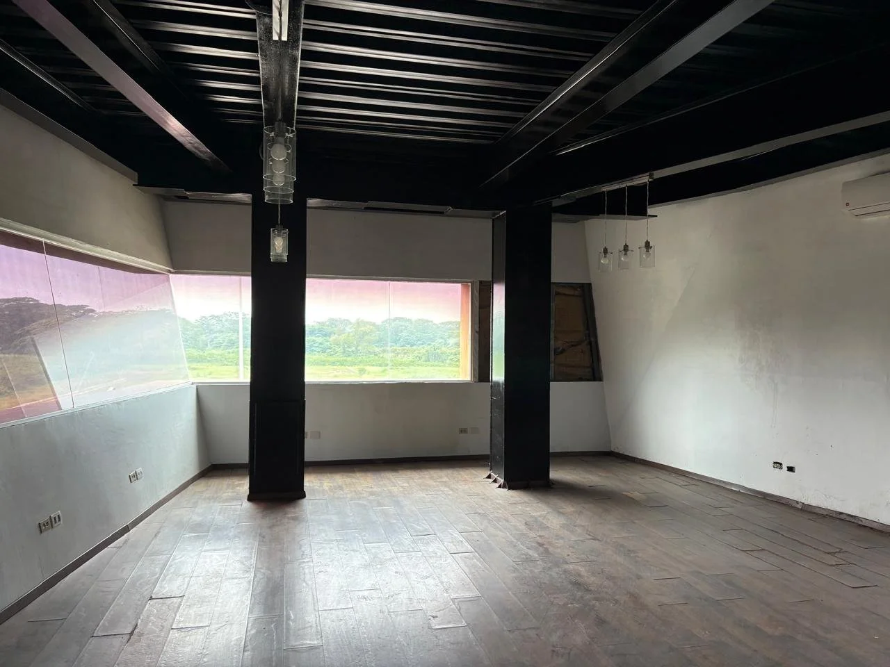 WhatsApp Image 2025-11-03 at 16.48.08 (4).jpeg