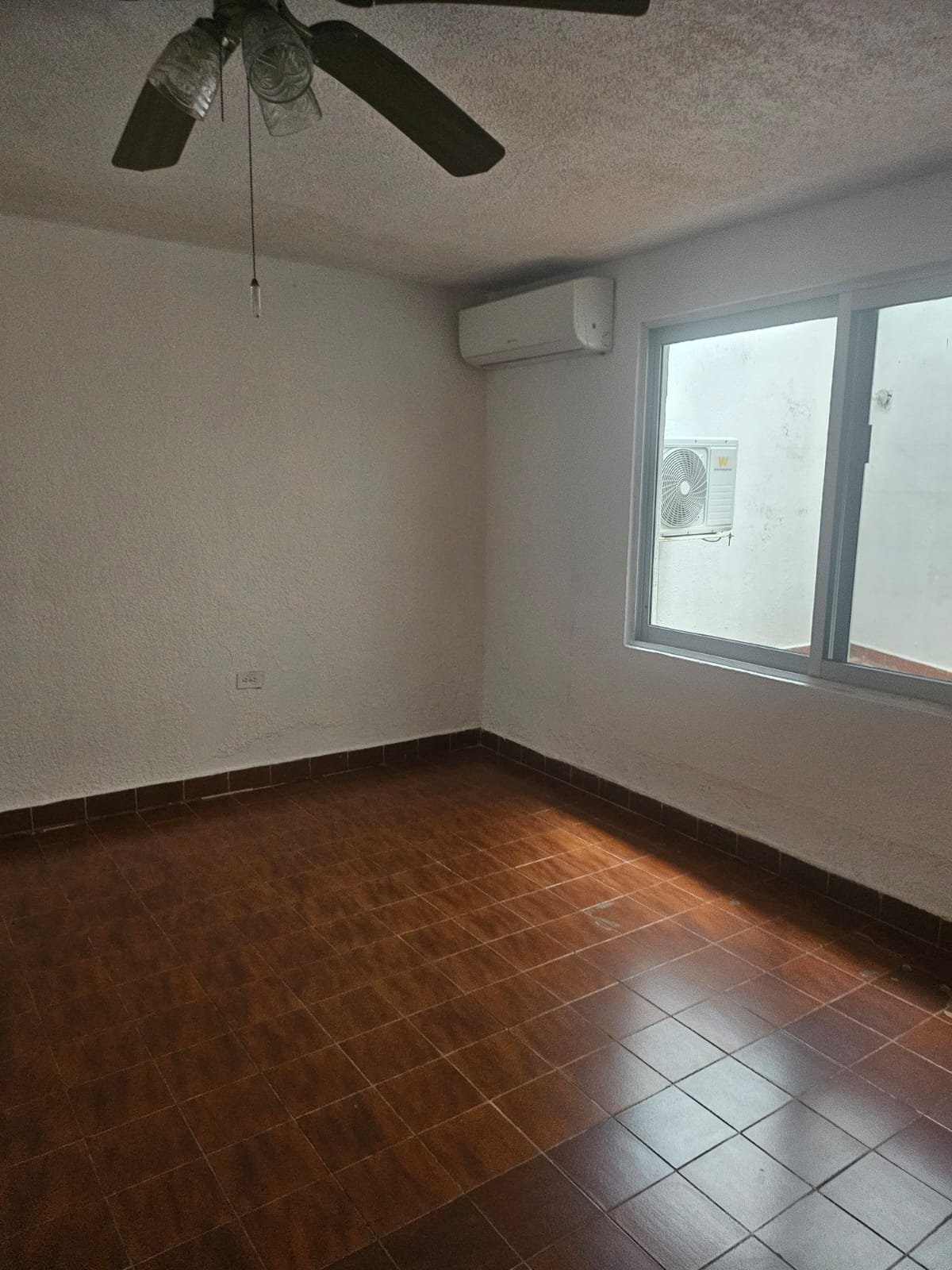 WhatsApp Image 2025-10-24 at 10.50.32.jpeg