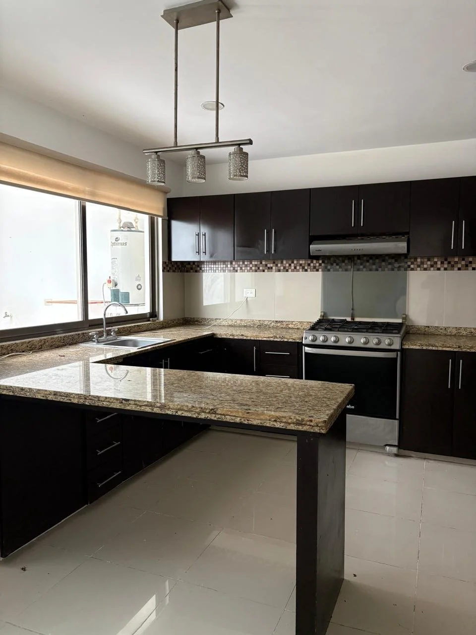 WhatsApp Image 2025-11-03 at 16.48.09 (6).jpeg