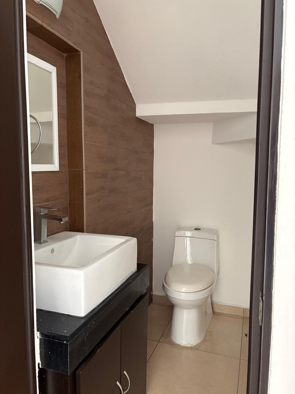 WhatsApp Image 2025-11-03 at 16.48.05 (5).jpeg