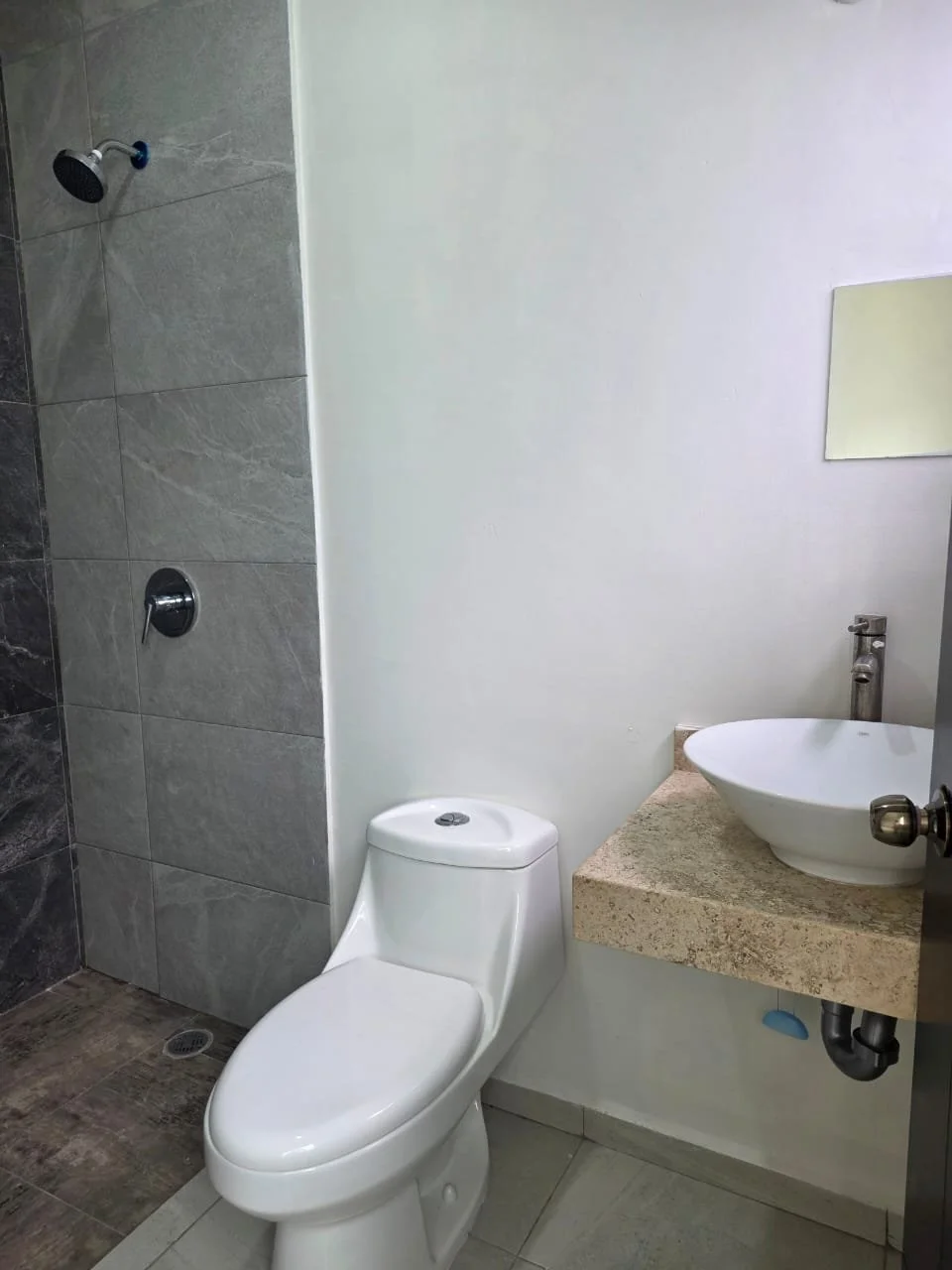 WhatsApp Image 2025-10-29 at 17.42.43 (1).jpeg