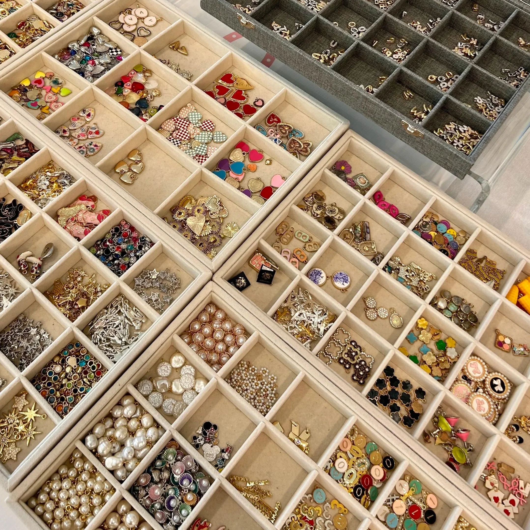 Charm Bar Layout - charms of all catagories