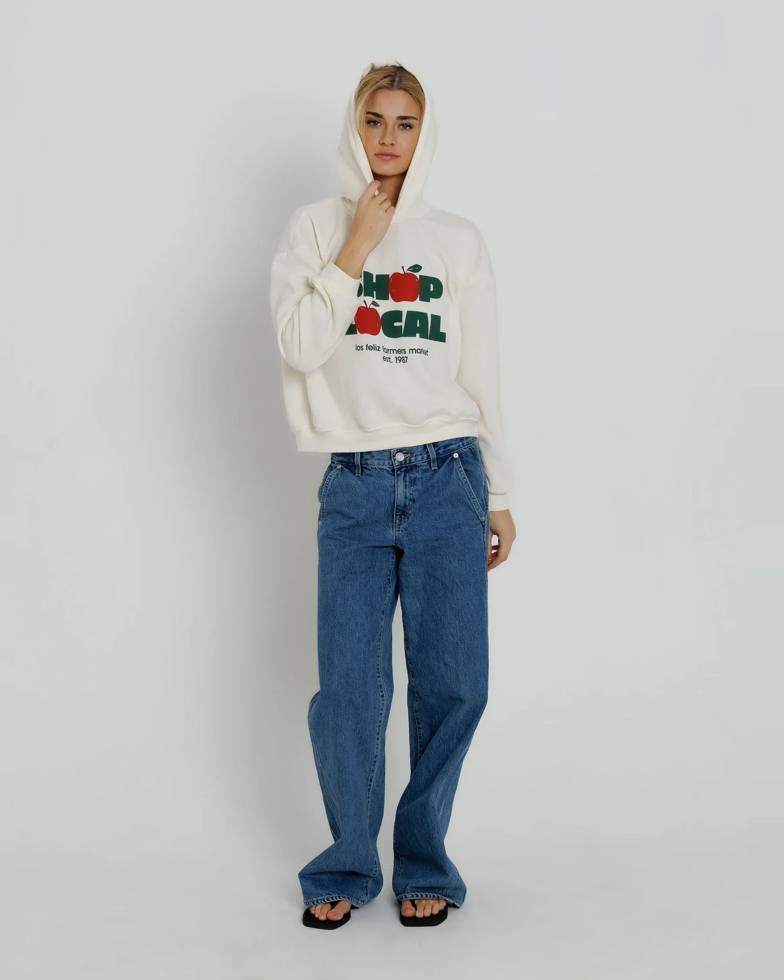 shop-local-classic-hoodie-03-full-body.webp
