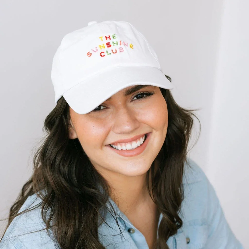 sunshine-tienda-rainbow-embroidered-sunshine-club-baseball-hat-35289258066035.webp