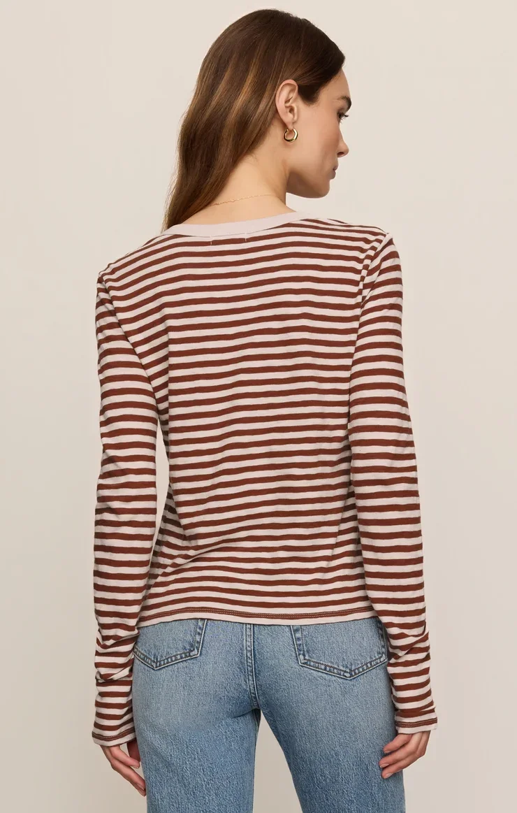 ZT264764_DAR_BACK_740x.webp
