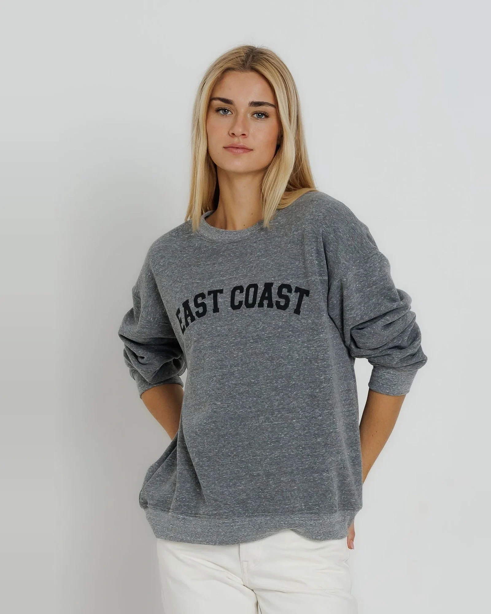 east-coast-oversized-crew-02-close-up.webp