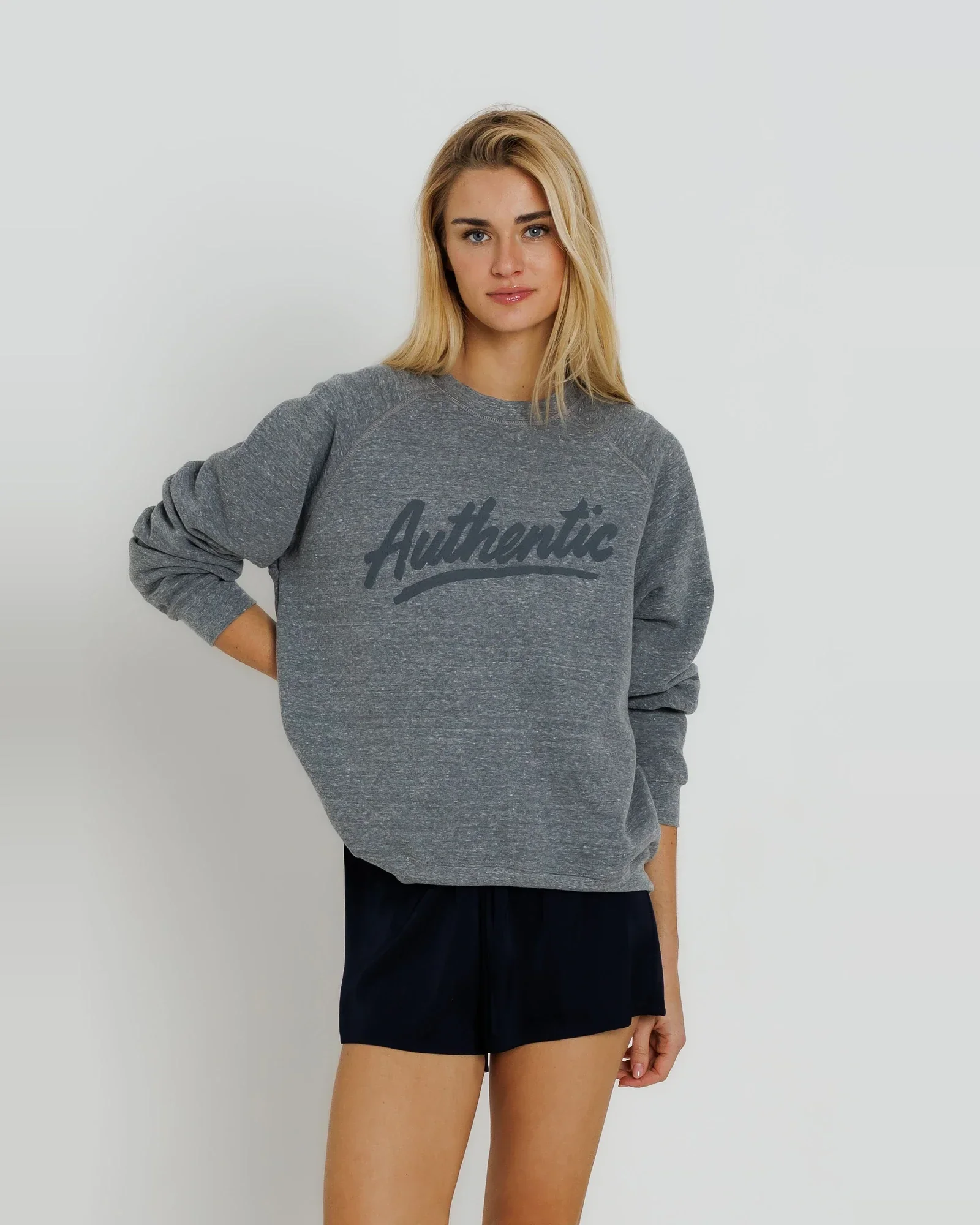 authentic-raglan-crew-01-half-body.webp