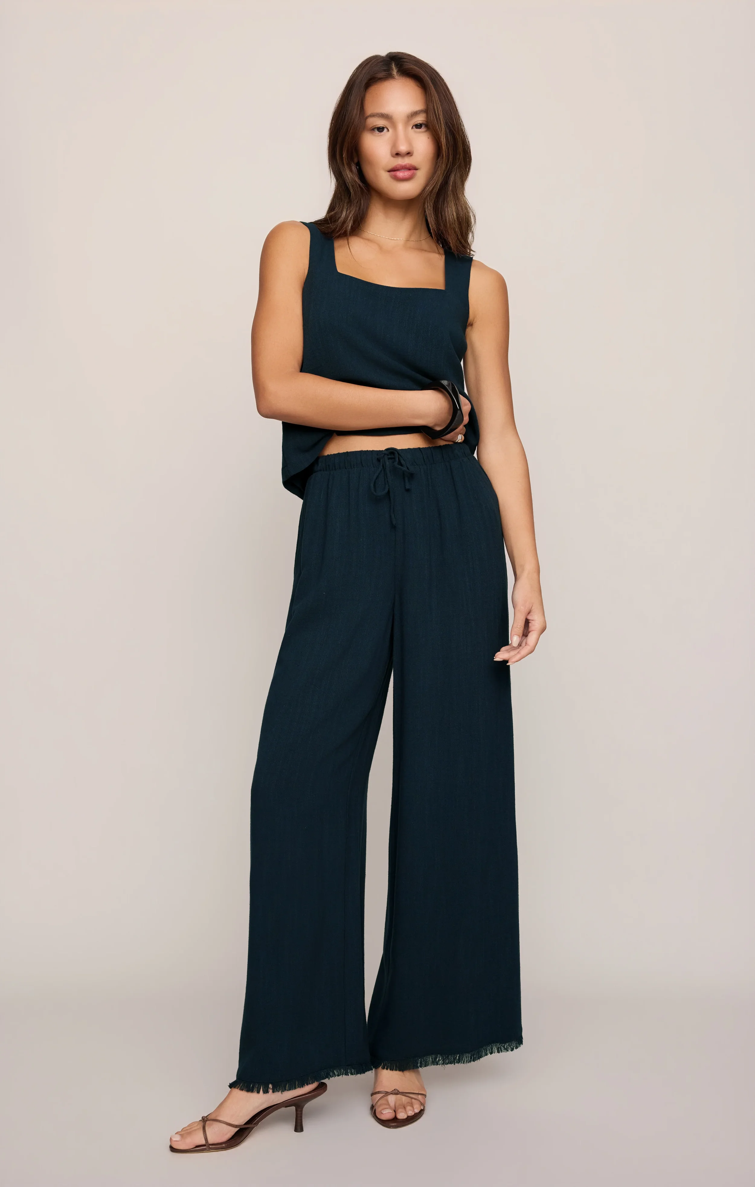 ZP253175_ECP_PETITE_FRONT_4000x.webp