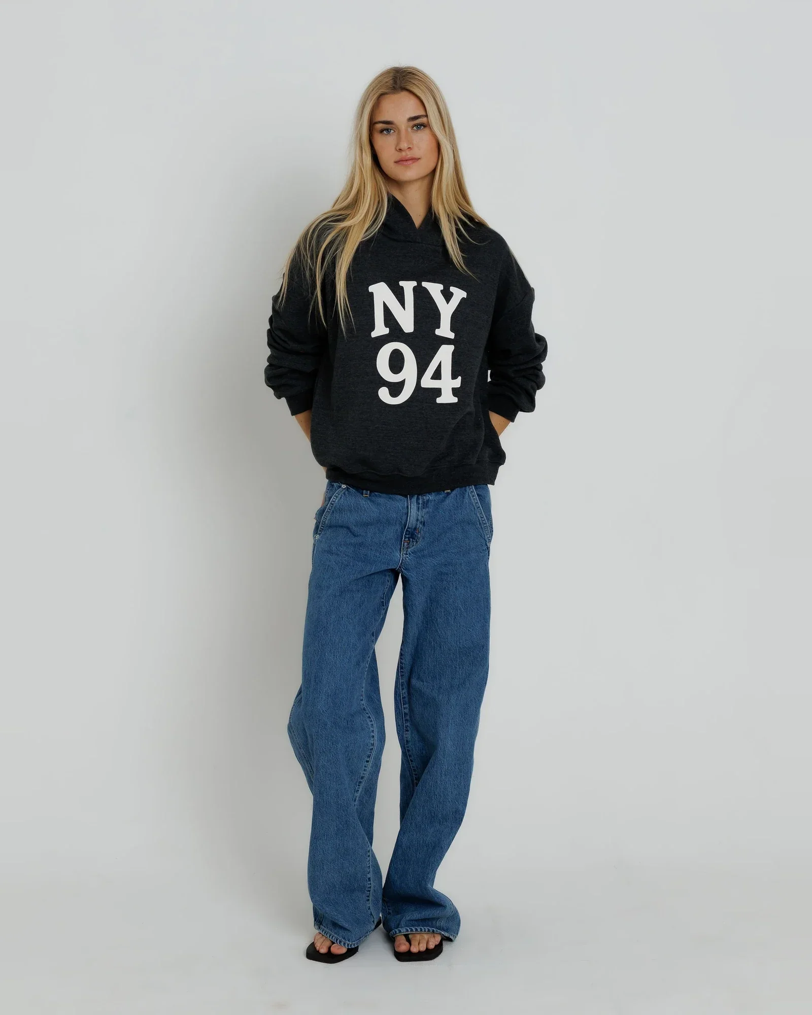 ny-94-classic-hoodie-04-full-body.webp