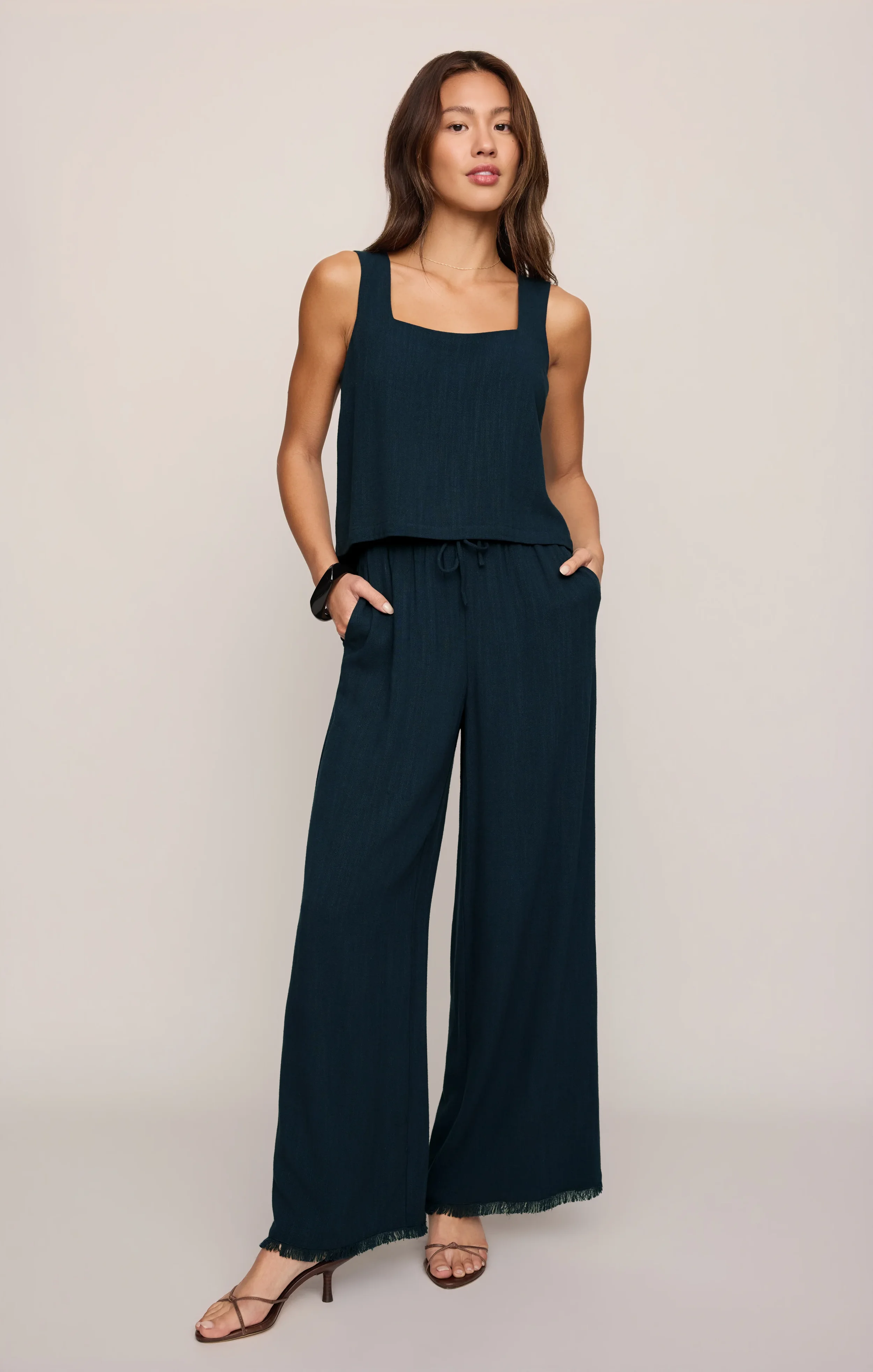 ZT262971_ECP_PETITE_FRONT_4000x.webp