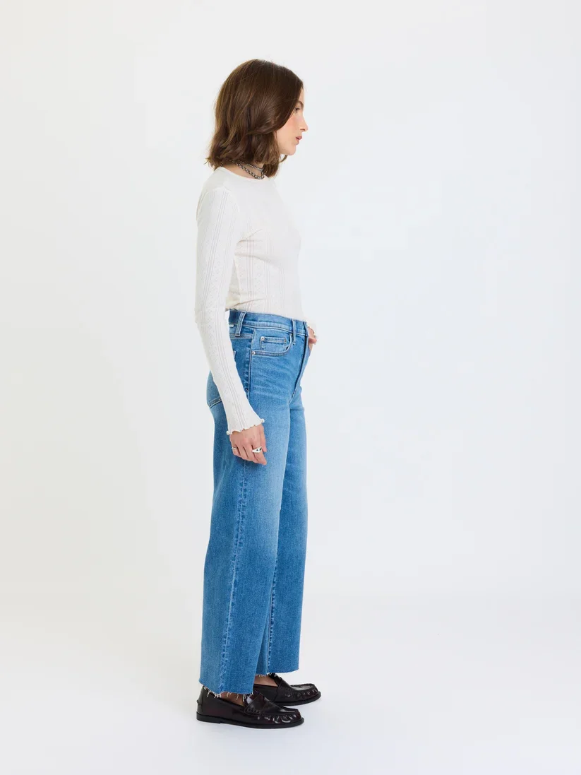 D00017180ZZWAVY0_WAVY_1664.webp