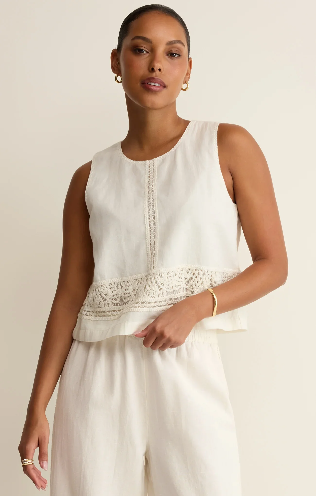 ZT262808_WHT_FRONT_4000x.webp