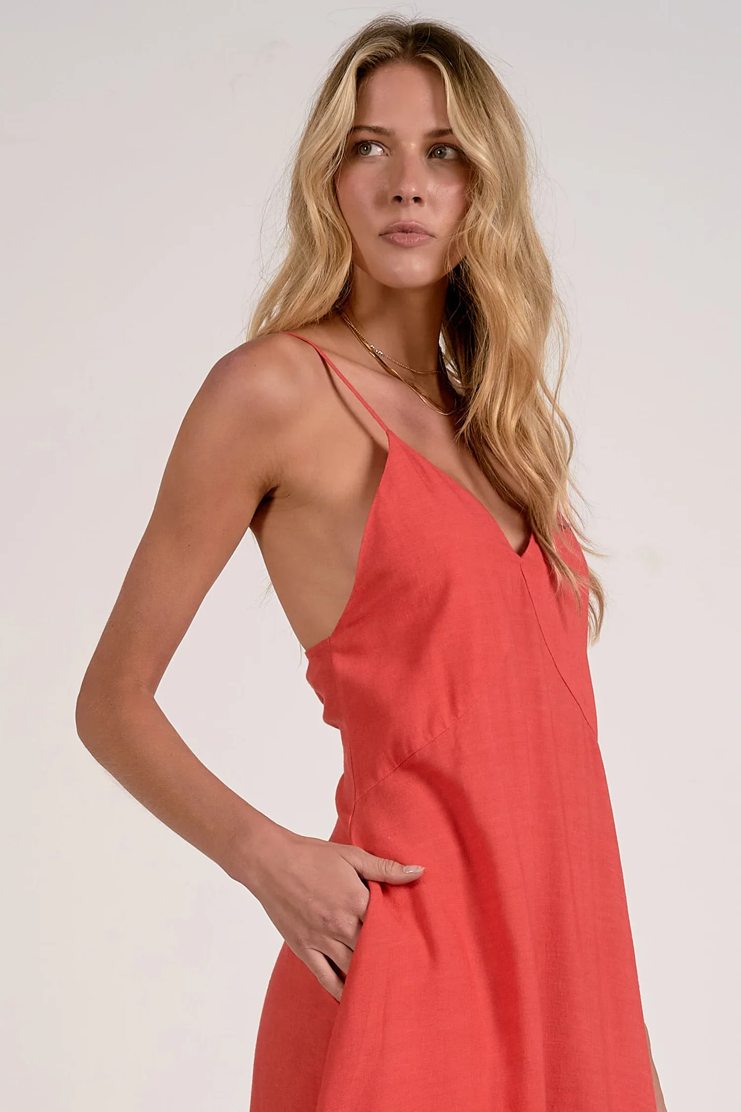 TL50225_R_0521.webp