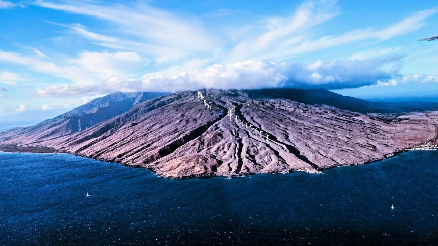 #westmauivolcano (with #kaheawawindfarm ) and #haleakala and its hat of clouds (with #roadtohana ) on its sides - remnants of the  maui nui supervolcano #westmauimountains