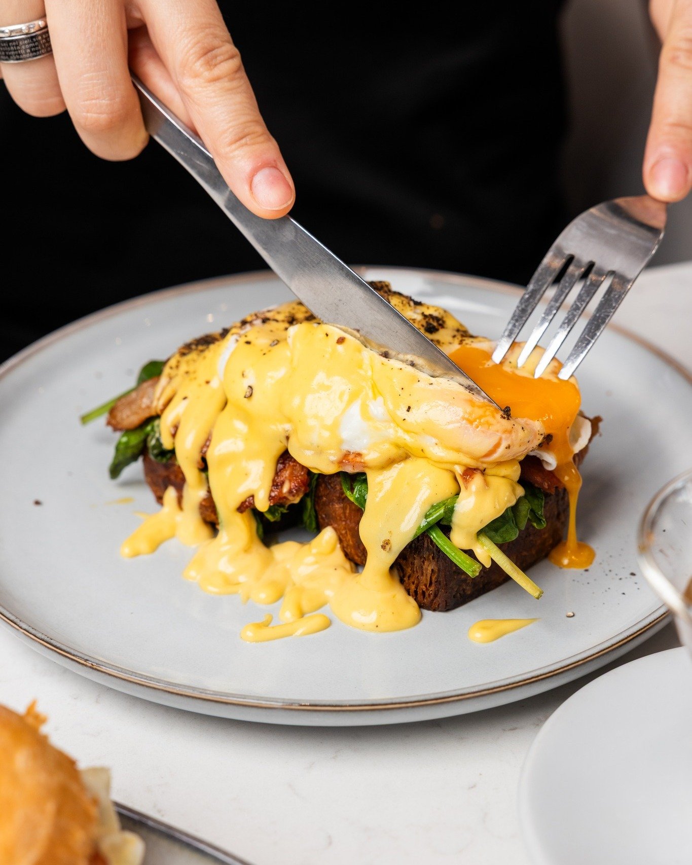 A moment of silence for this beauty. 😋

Try our signature SV Benedict next time you're visiting Haberfield!

#sanvalentino

#sydneyfood #sydneybakery #sydneyfoodies #sydneyeats #eggsbenedict
