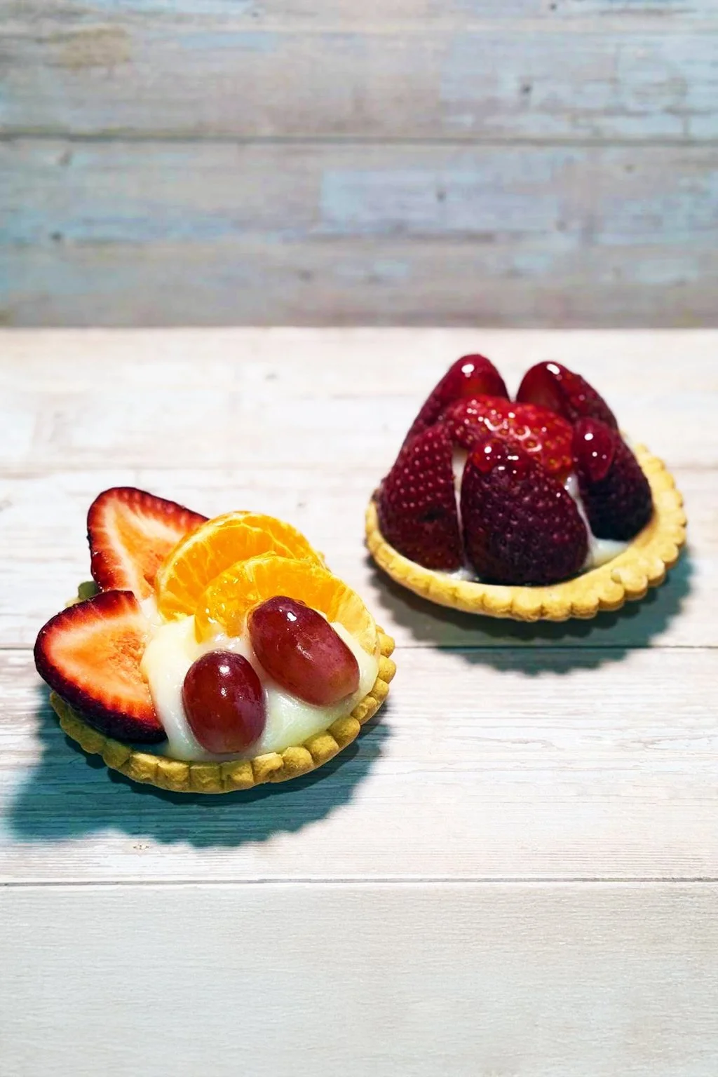 Fruit mix tart or strawberry.jpg