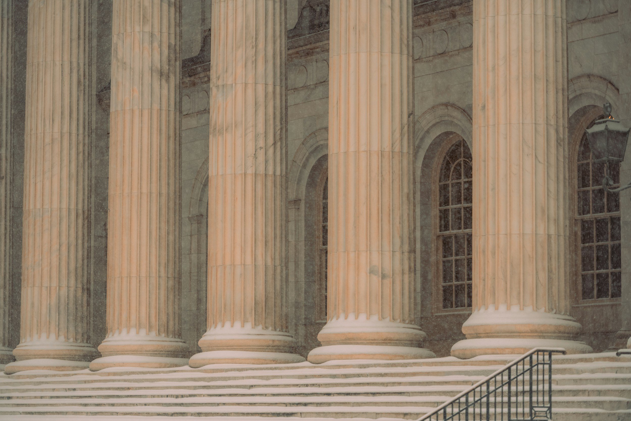 Wills and Trusts: Understanding the Differences and Choosing the Right Estate Planning Tools