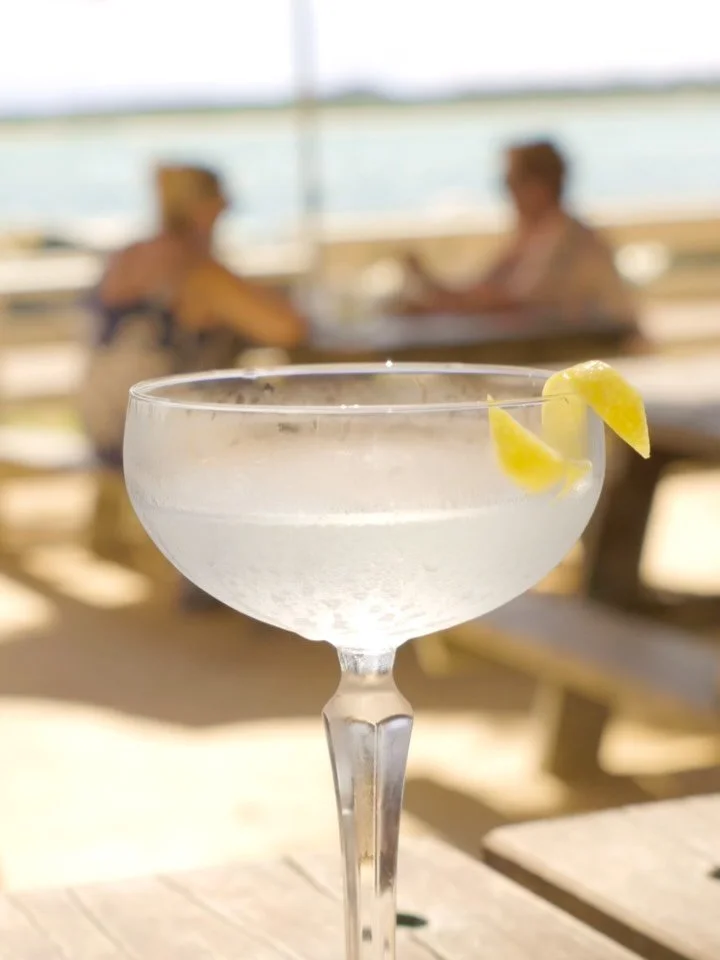 This arvo&rsquo;s giving dry martini energy.

Shaken and served up, or long and lazy in the sun &mdash; your call.

+ De Iuliis Wines are pouring with us &lsquo;til 4pm
+ fin Keyy (duo) from 4:30pm 

wander in&hellip; 

#littleshack #portmac