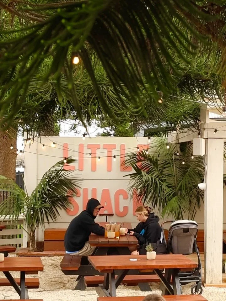 little moments around the shack lately 🌴💙

ironman&rsquo;s in town this weekend. we&rsquo;re trading as usual // coffee pit stops, afternoon cocktails and everything in between.

see you by the water.

#littleshack #portmac #cafe #bar #ironman