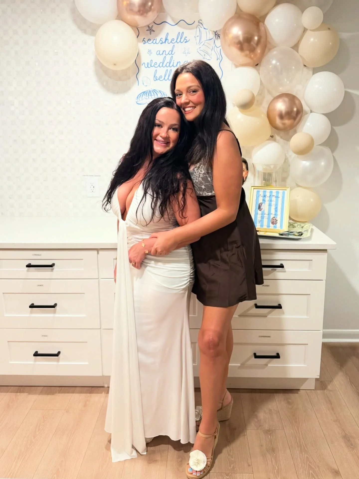 A weekend full of celebrating @meggancliff, count me in!! Now it&rsquo;s time to get her married! 👰🏻&zwj;♀️🐚