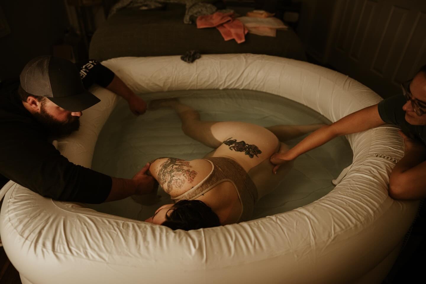 Imagine: a tub so big and made so accessible that you can do anything in it during your birth 🥺🥺 @tubinawild