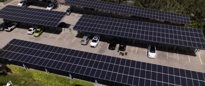 Why Commercial Solar Panel Cleaning Is Critical for San Marcos Businesses