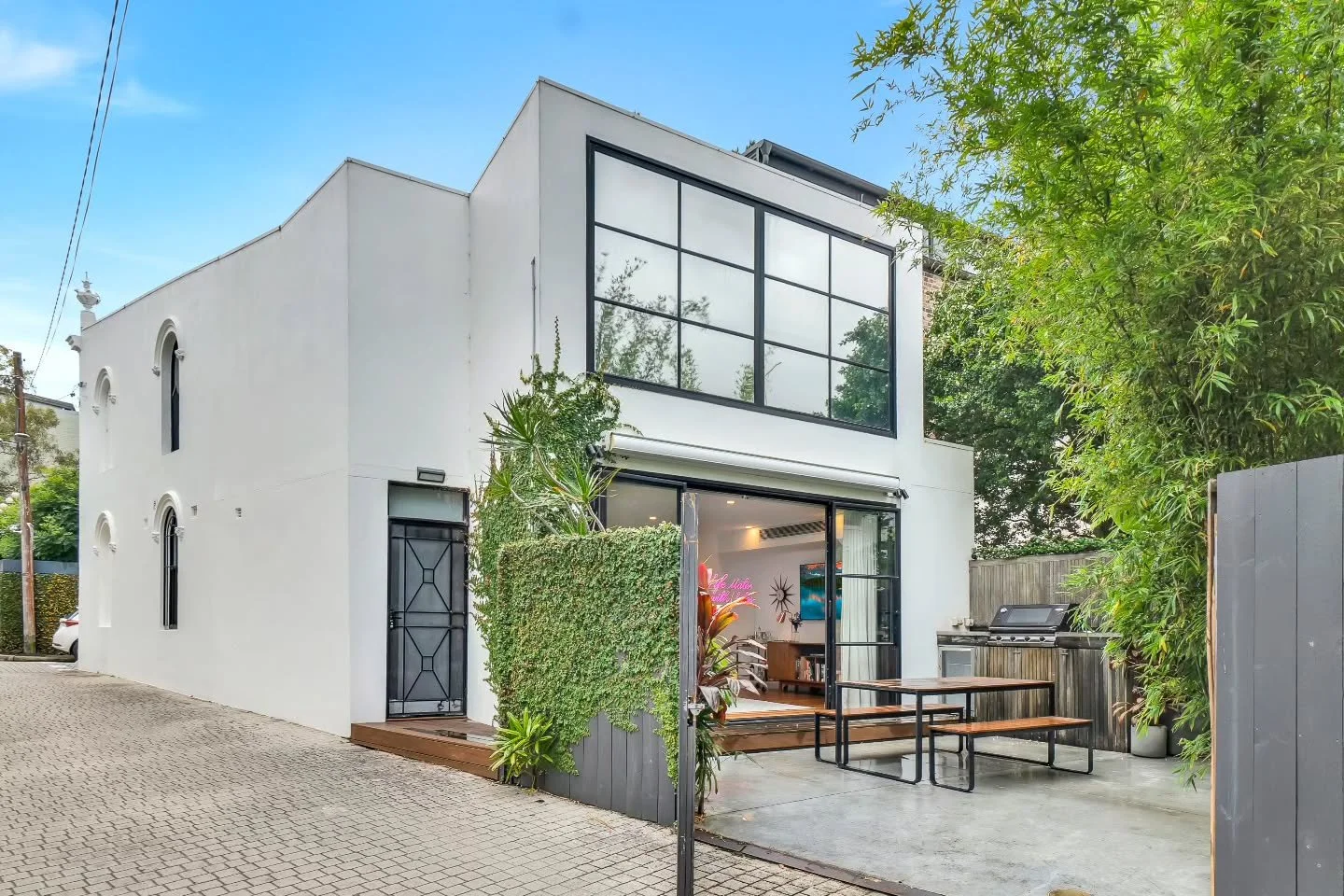 Clio Haus real estate photography. Reach out for your next sale. 

#realestate #realestatephotographers #sydney #photography #artis #sydneyrealestate