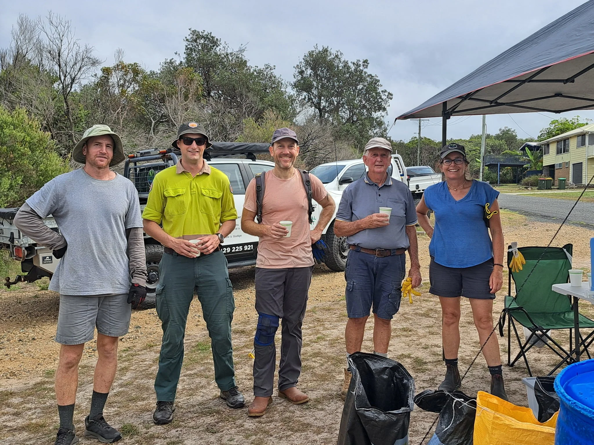 Jeff Anderson with representatives from NSW National Parks and Wildlife Service, Australian Climbing Association NSW, Friends of Tomaree National Park and EcoNetwork Port Stephens after Clean Up Australia Day at Fishermans Bay.