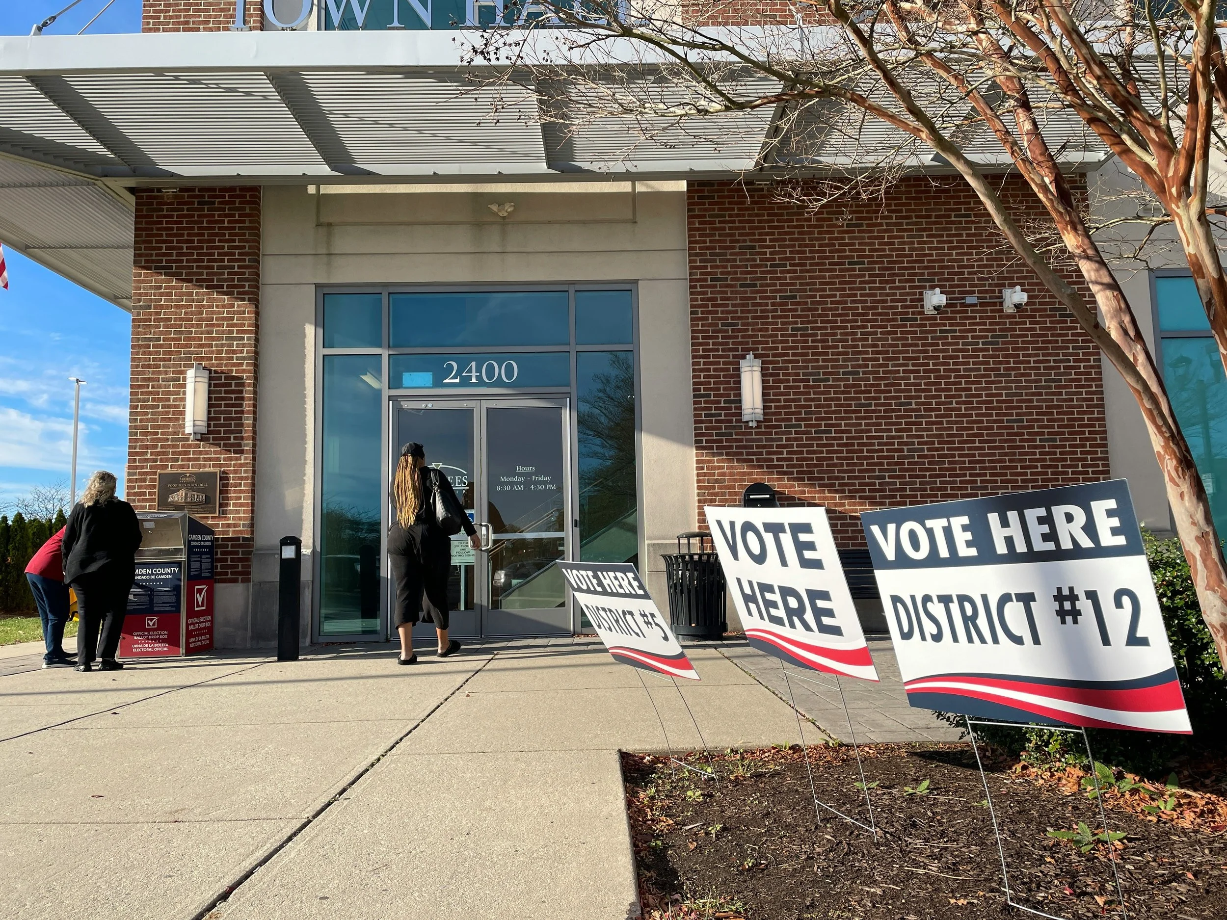 Voters participate in the election at the New York State Fairgrounds voting center in Manhattan on November 6, 2018.