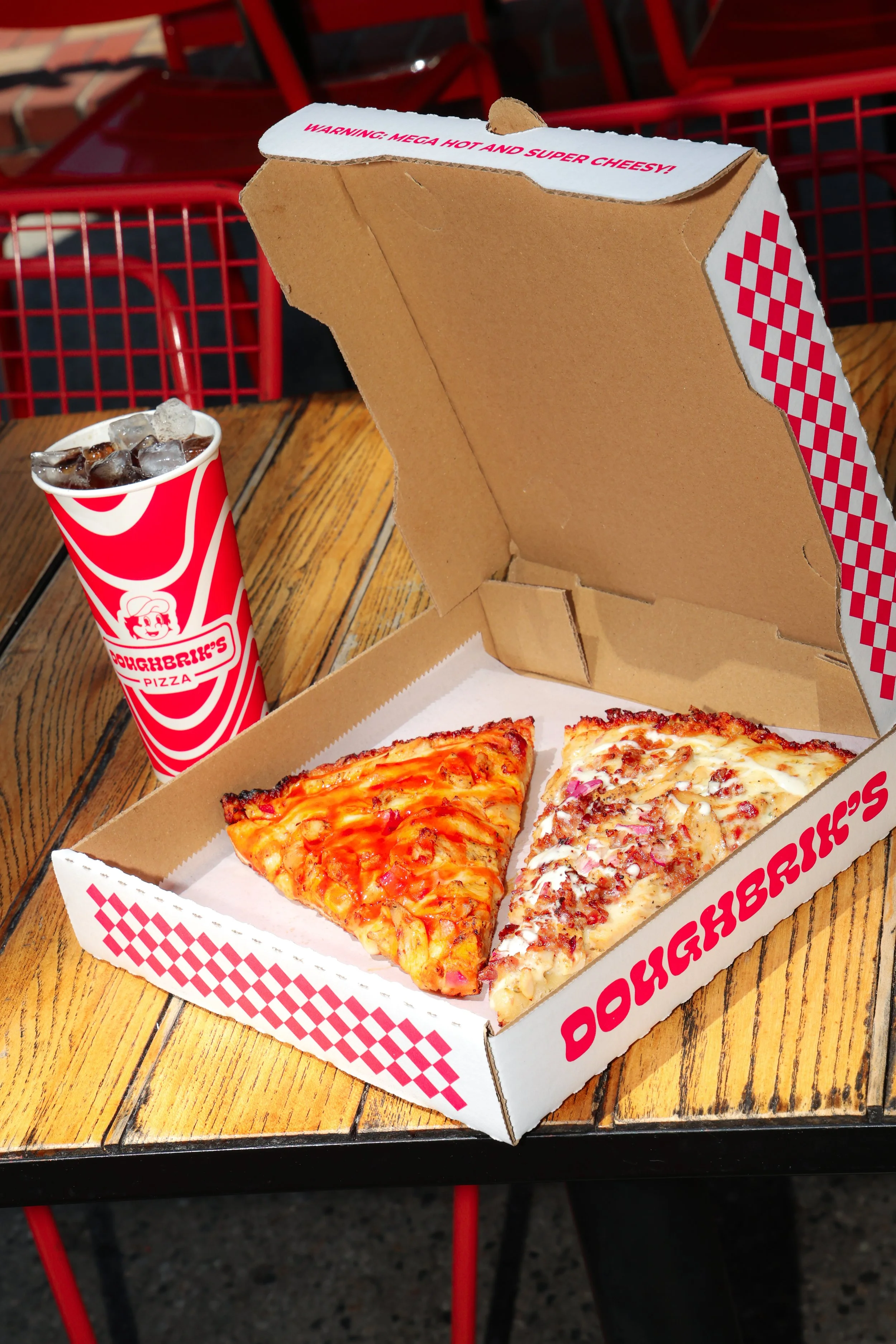 Doughbriks, Los Angeles