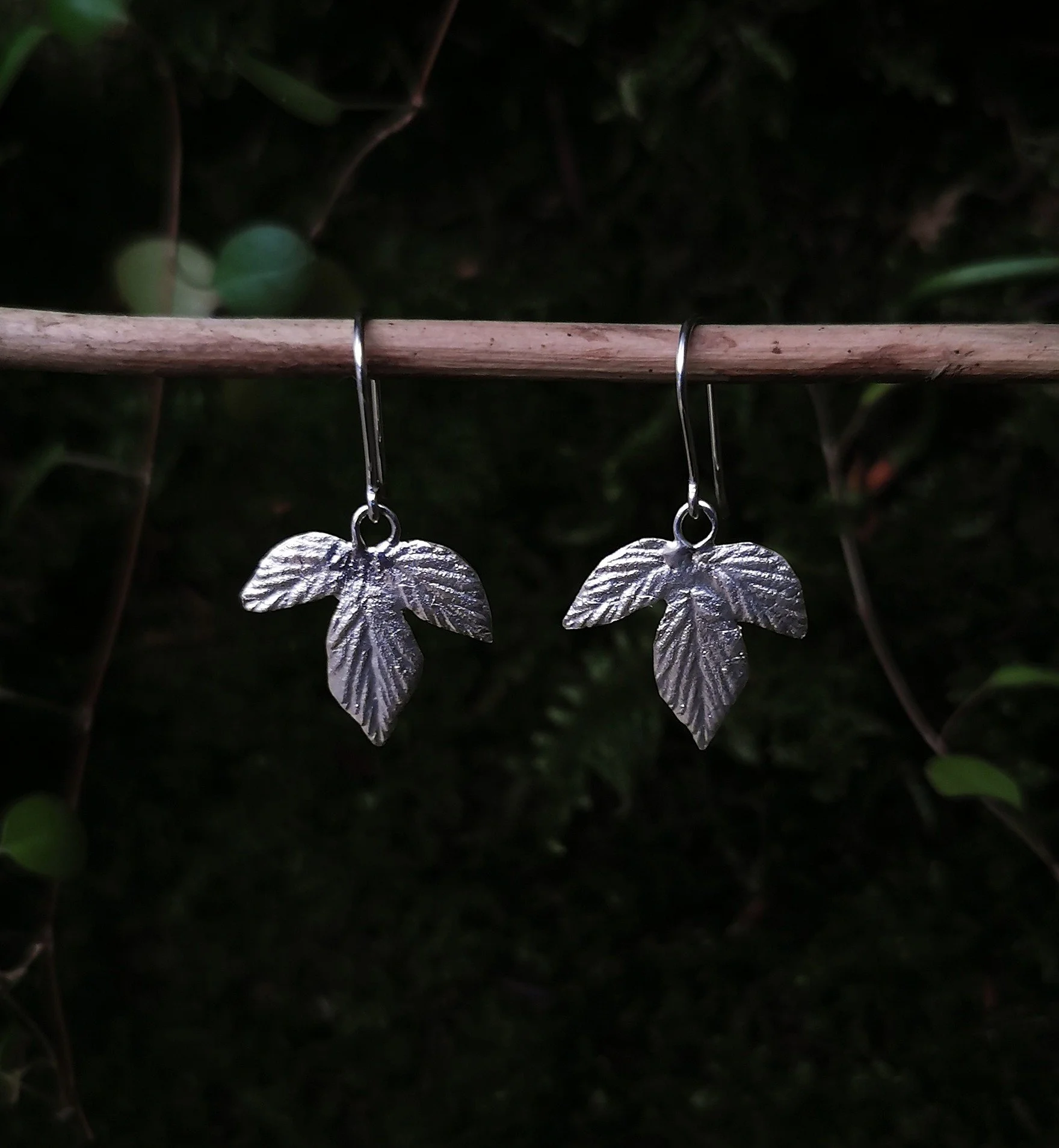 Hindbær sølvblads ørehængere