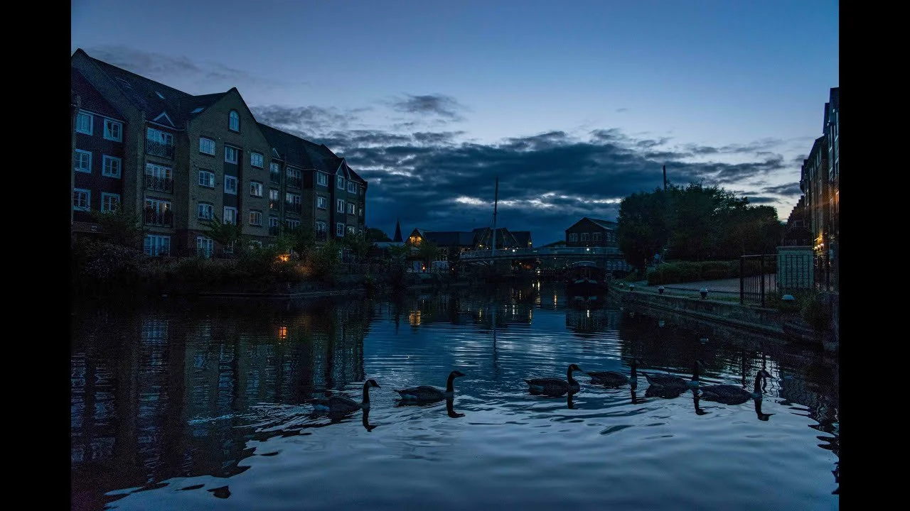 Night-time By the Water: The Canal at Apsley in the Quiet Hours