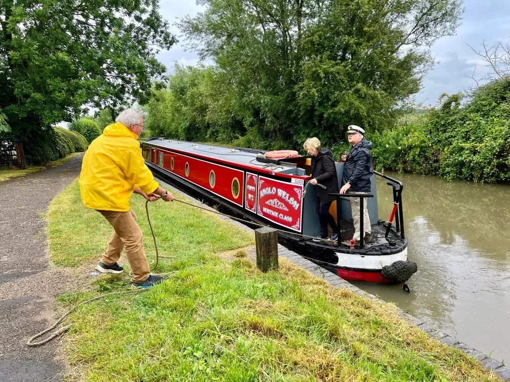 Do You Need a Licence to Hire a Canal Boat?