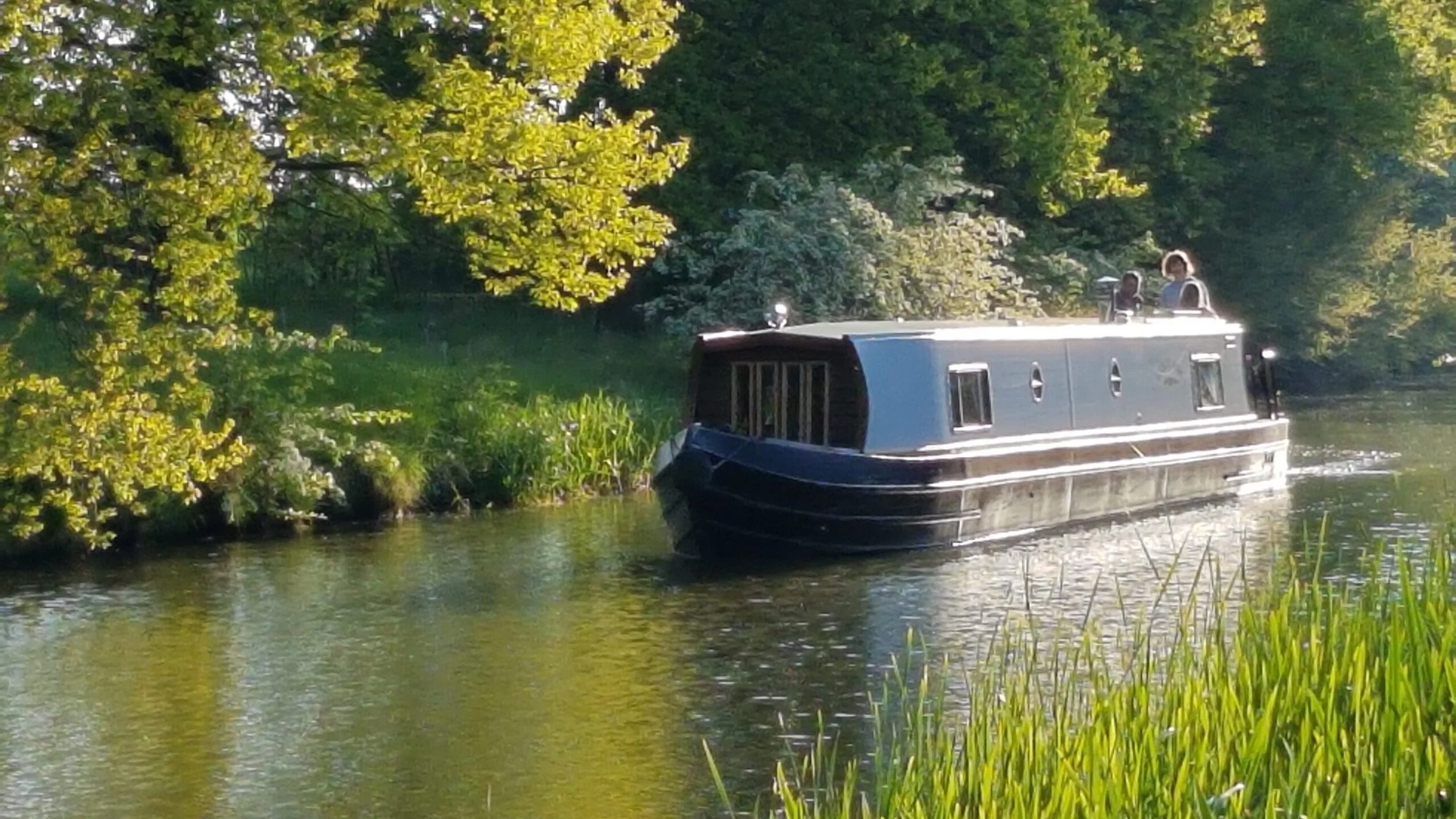 How Easy Is It to Drive a Narrowboat for the First Time?