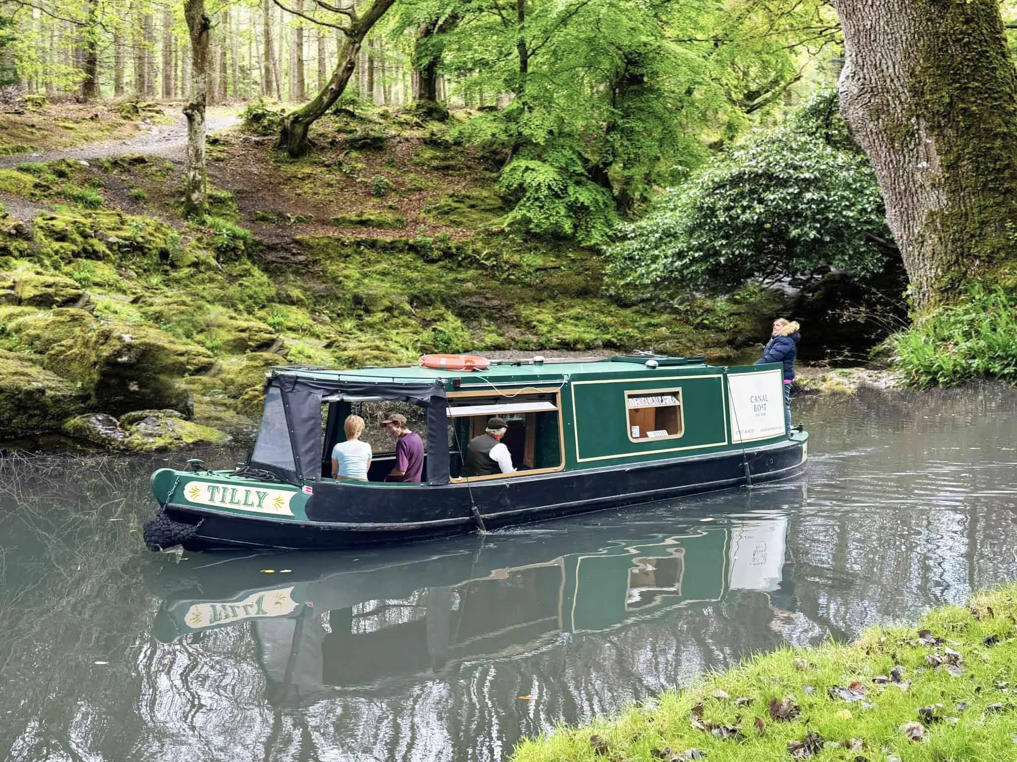 A Peaceful Day Out Near London: Exploring the Grand Union Canal by Boat