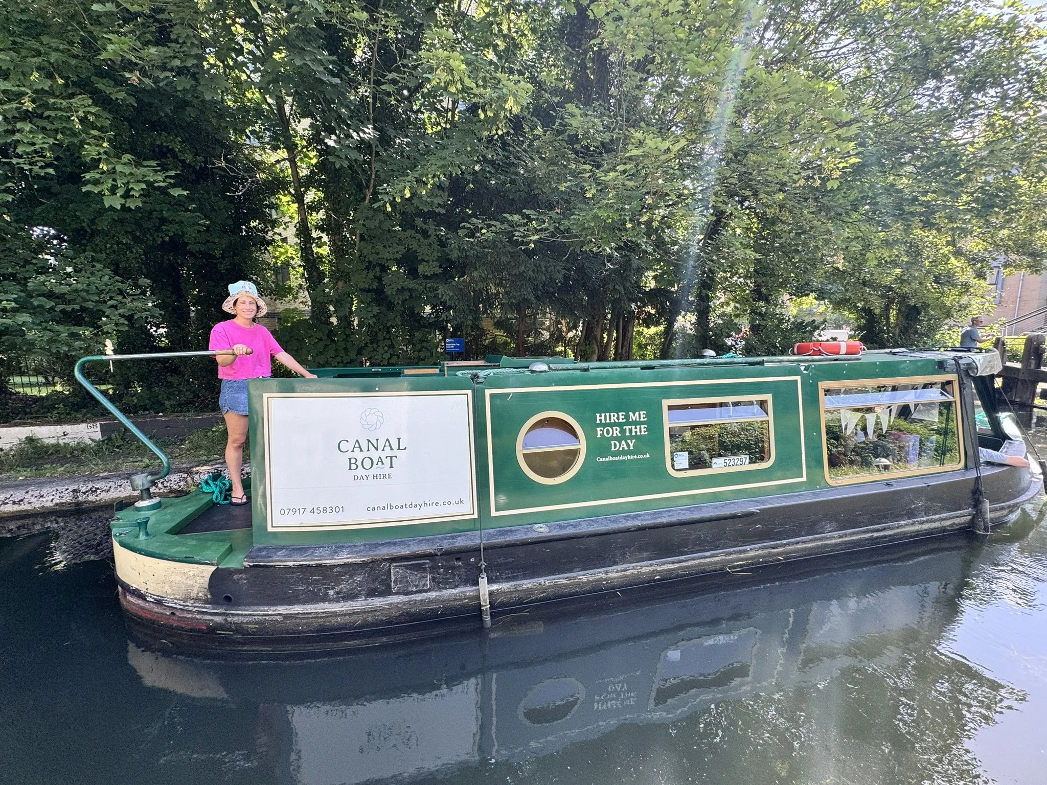 Why the Canal at Apsley Makes a Perfect Day Out Afloat