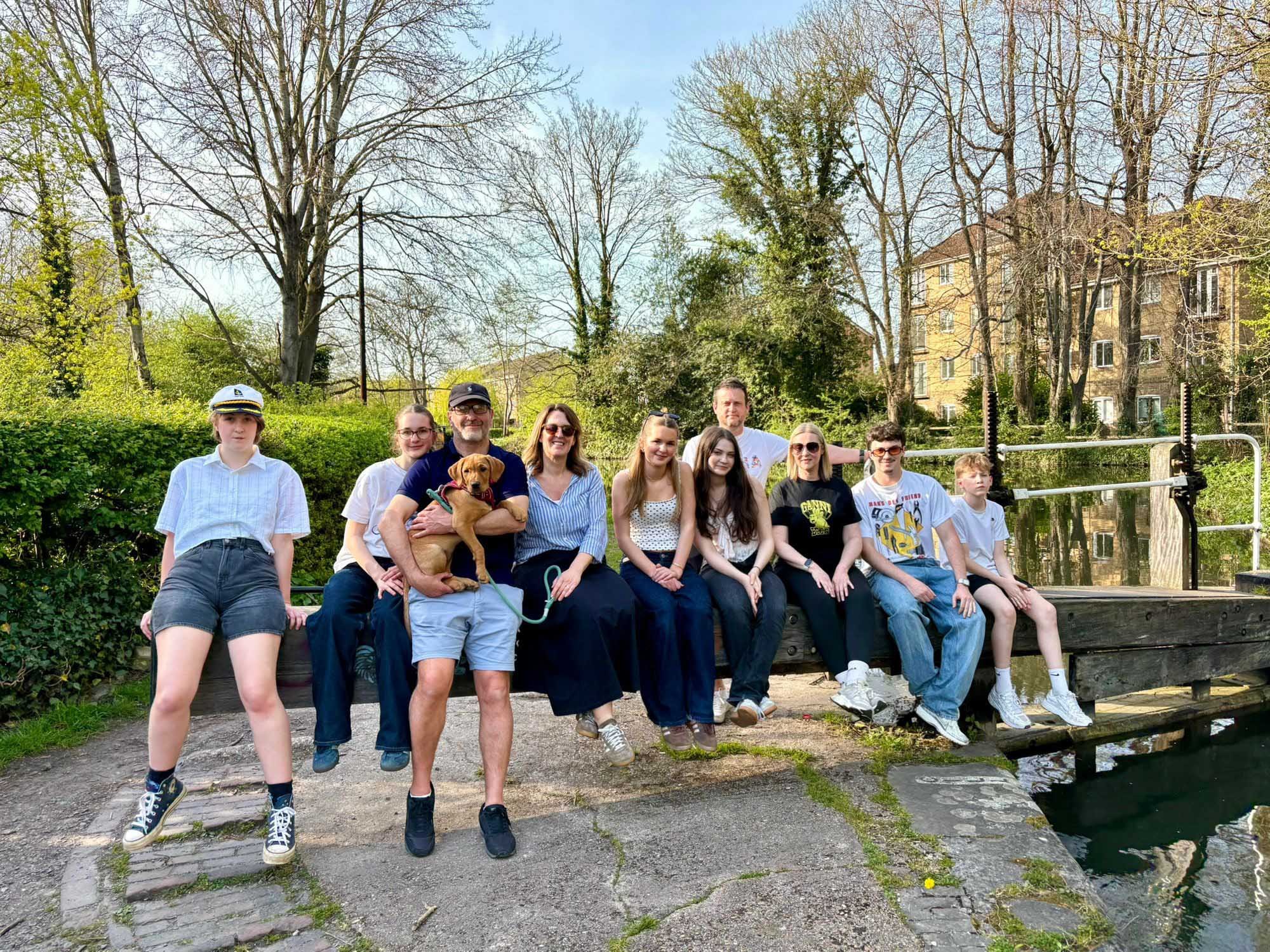 Why Canal Boats Are Ideal for Multi-Generational Days Out
