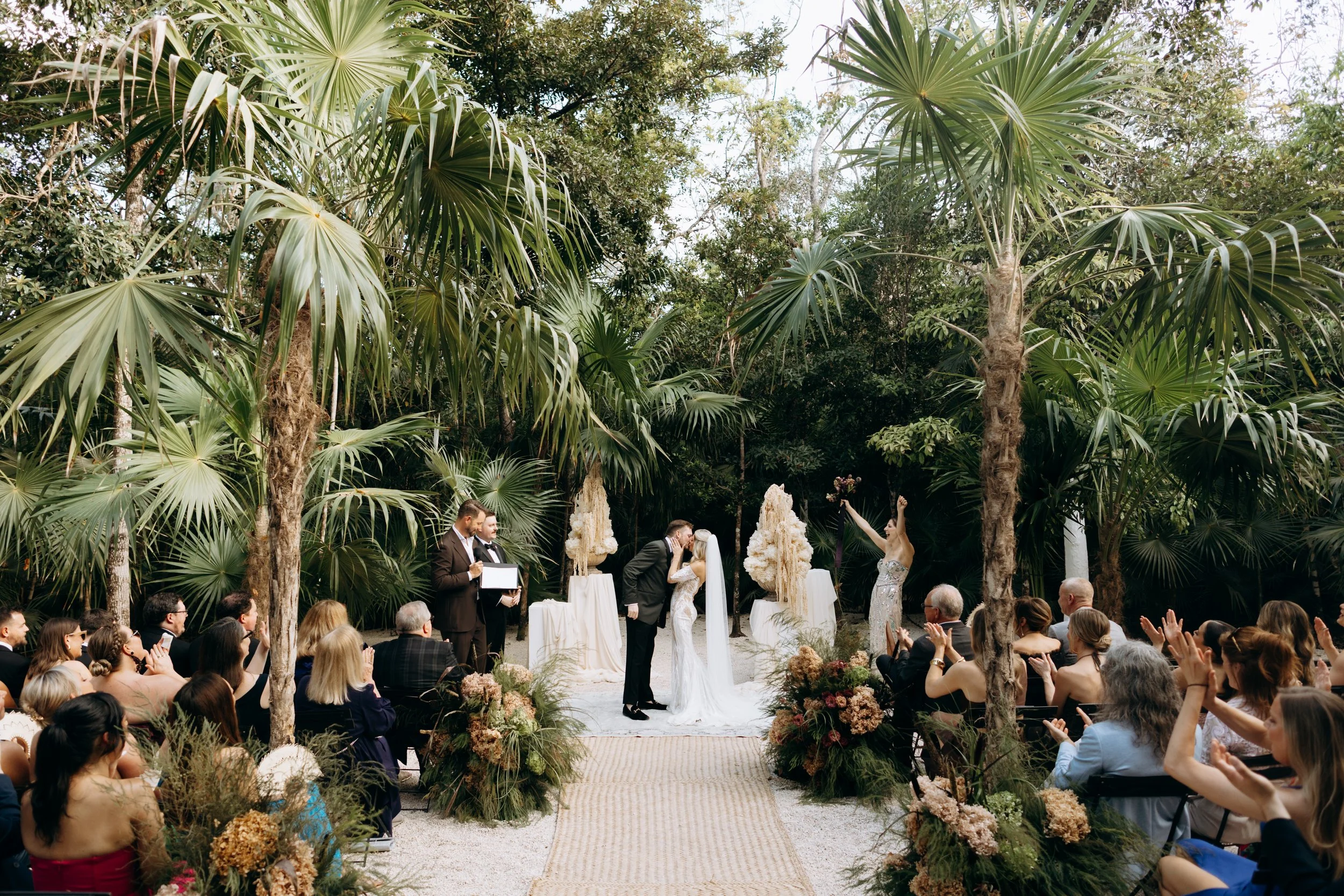 Kimatulum_Jungle_Lush_luxury_ Ceremony CB Gabri Palmieri.jpg