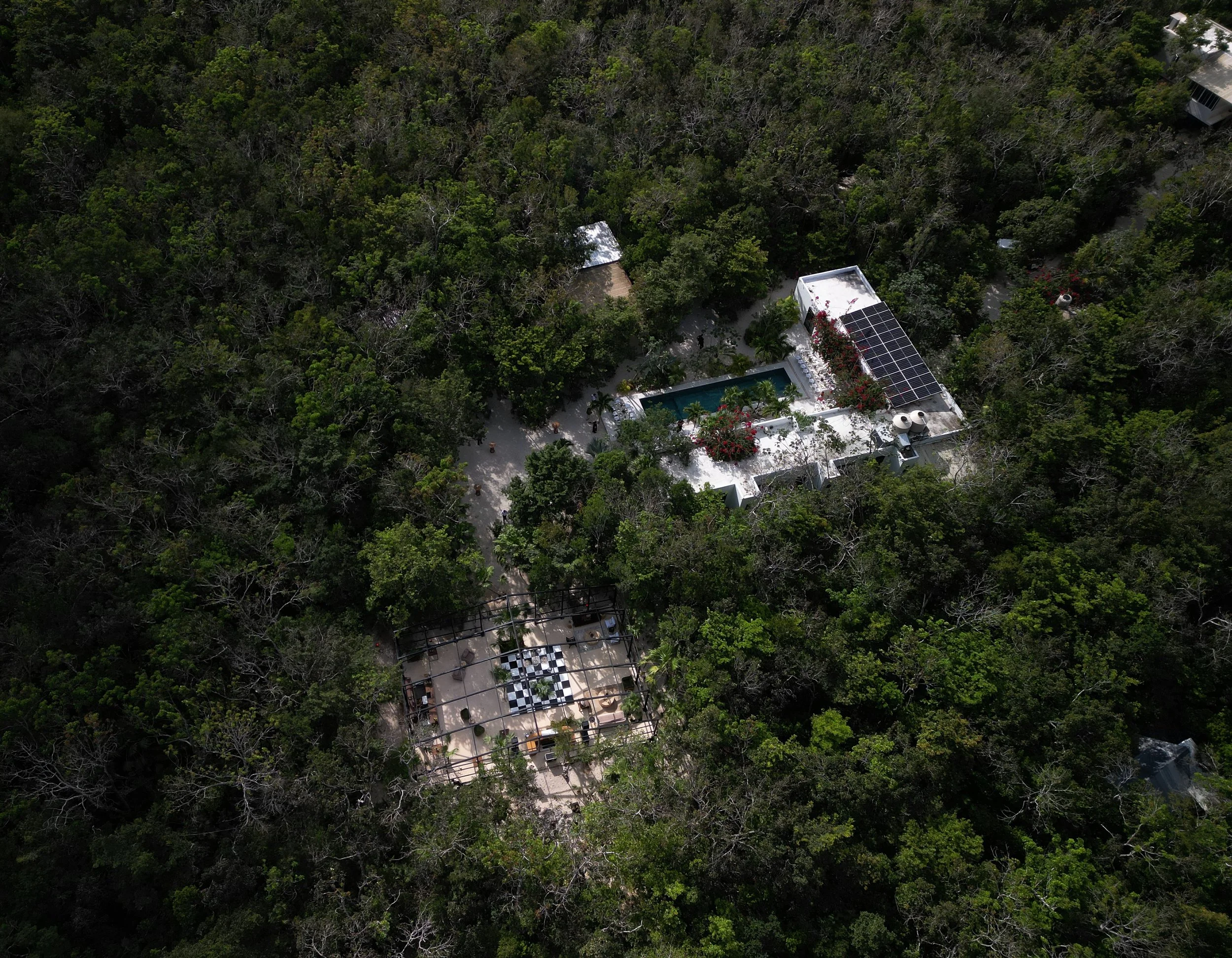 sealove-drone-kima-mid angle.jpg