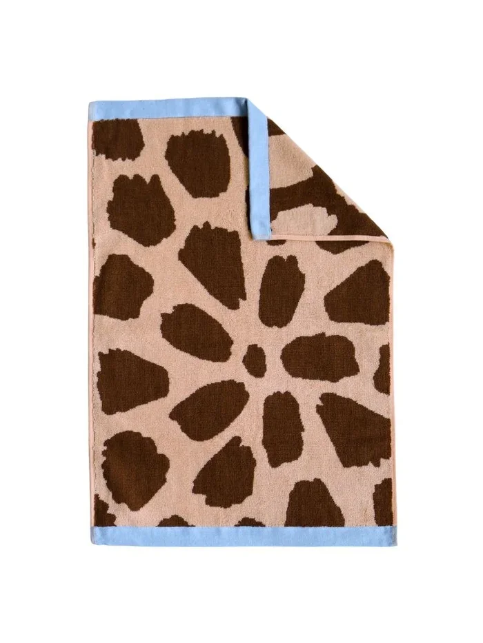 FREKLE HAND TOWL.webp