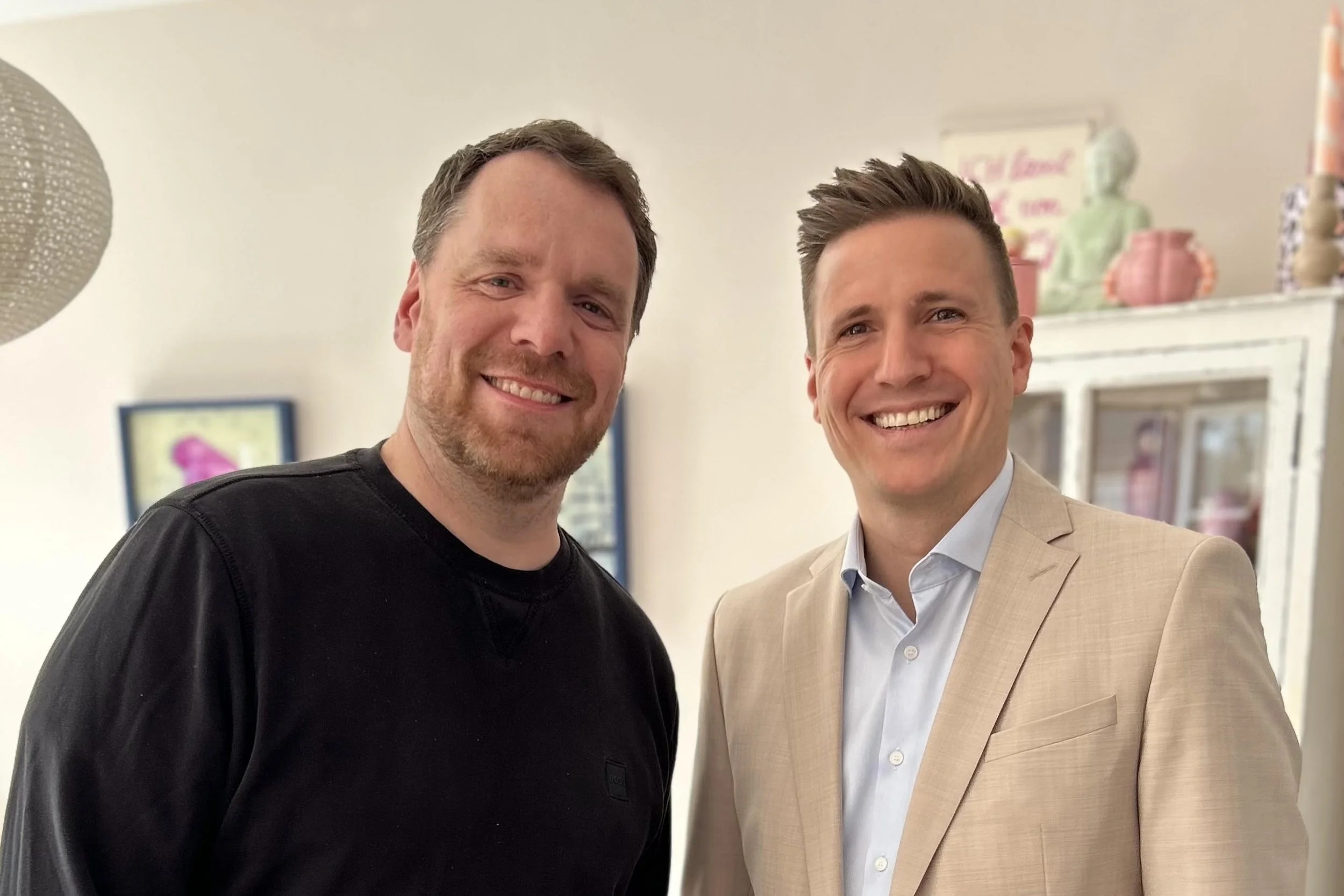 Zu Gast bei “ausgesprochen tom”: Persönliche Einblicke im Podcastformat