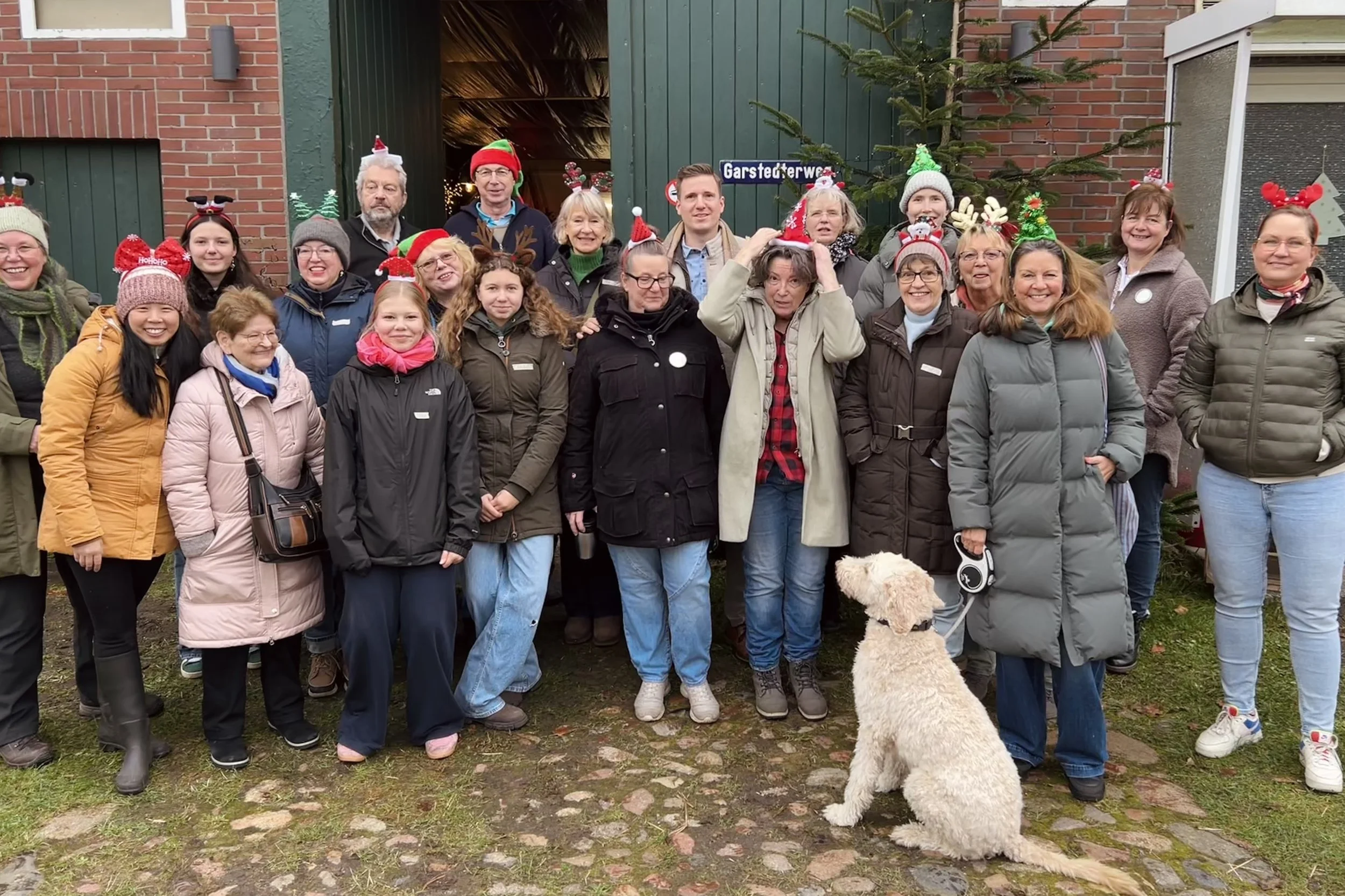 Adventsmarkt vor der eigenen Haustür: Kunsthandwerk und gute Gespräche
