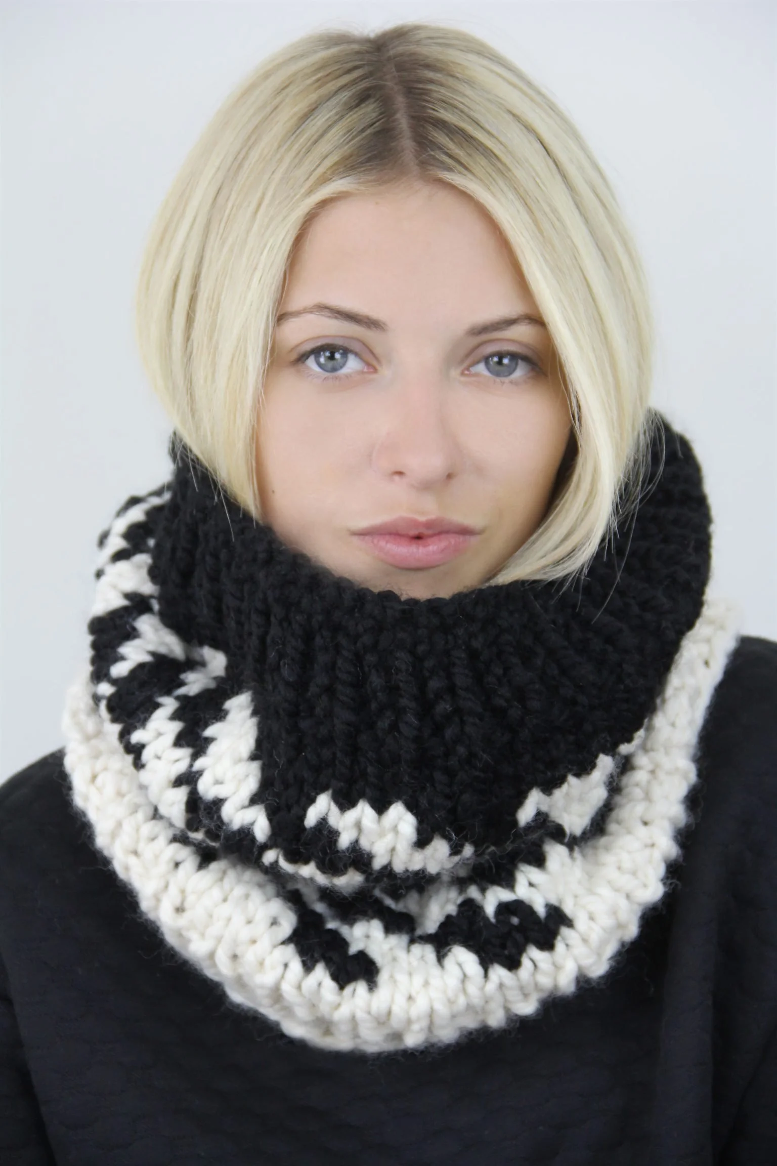 houndstoothcowl3_grey-1536x2304.jpg