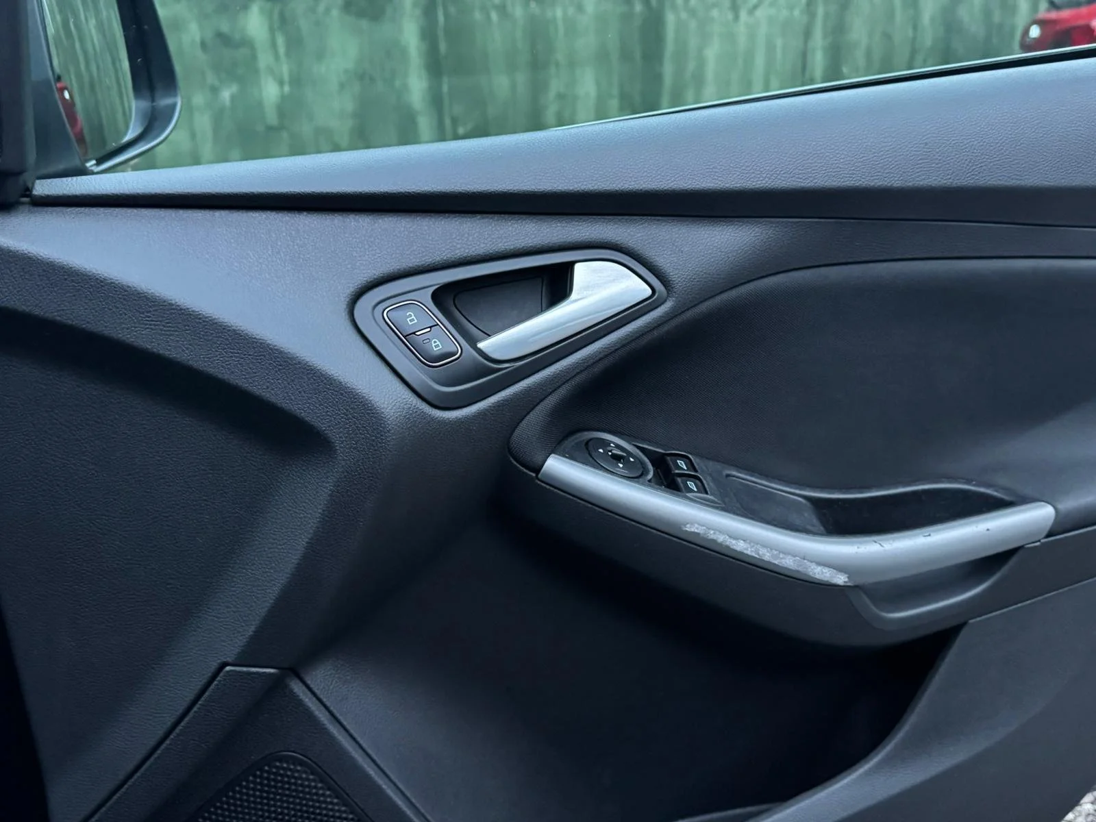 PHOTO-2025-10-04-12-56-36 7.jpg