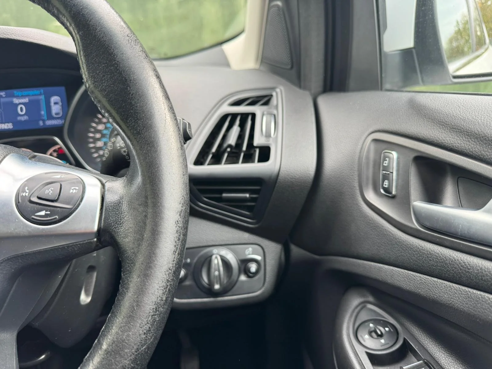 PHOTO-2025-10-04-12-52-41 6.jpg