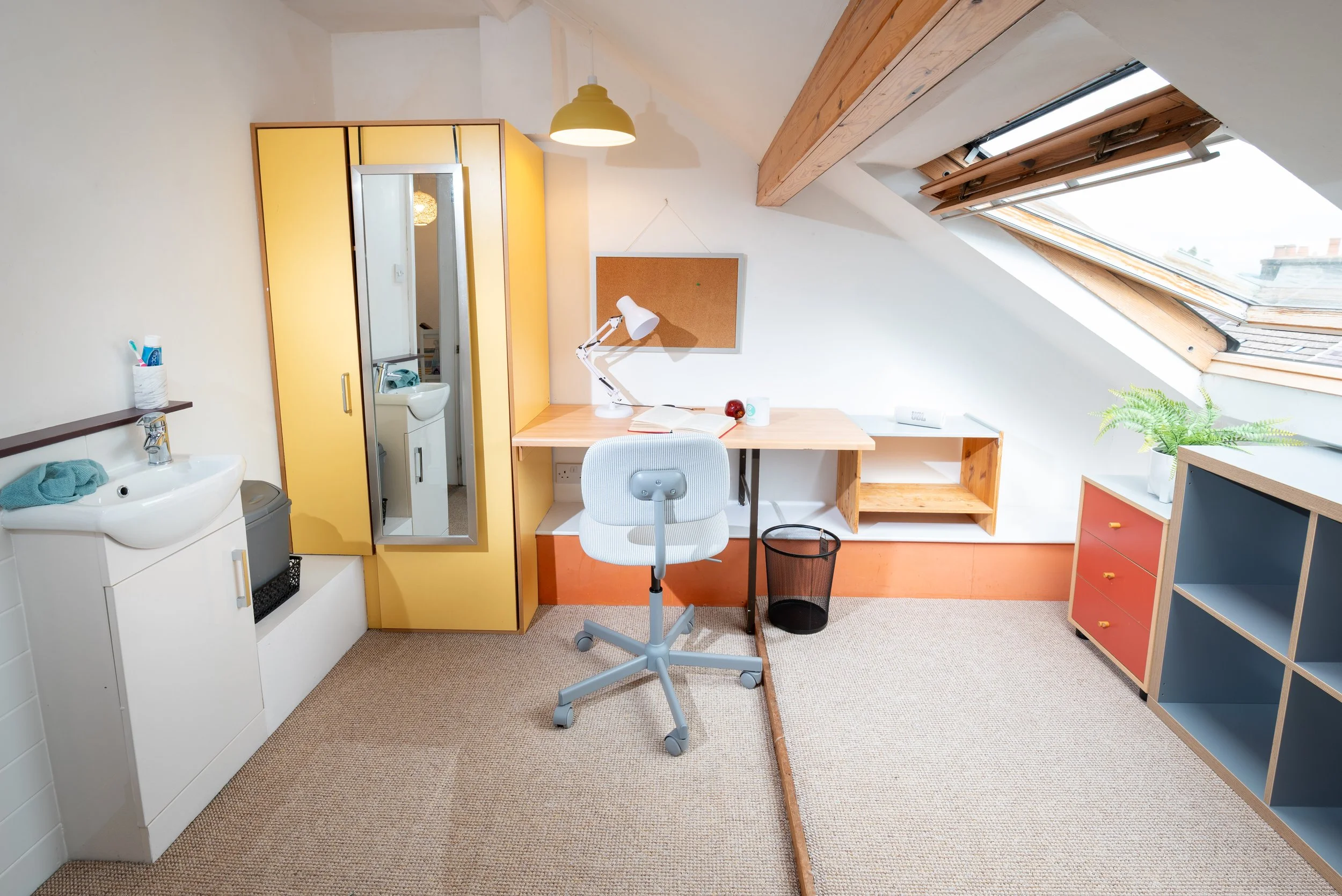 7 Kirkes Road 🛏️5