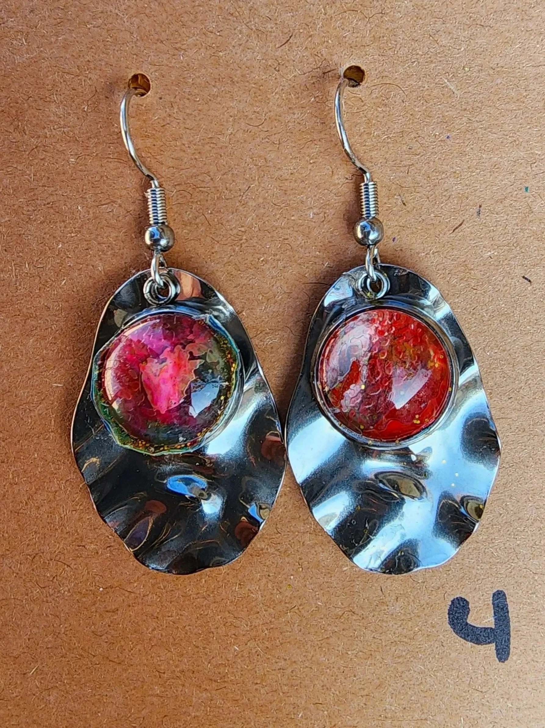 Oval with Pink & Red