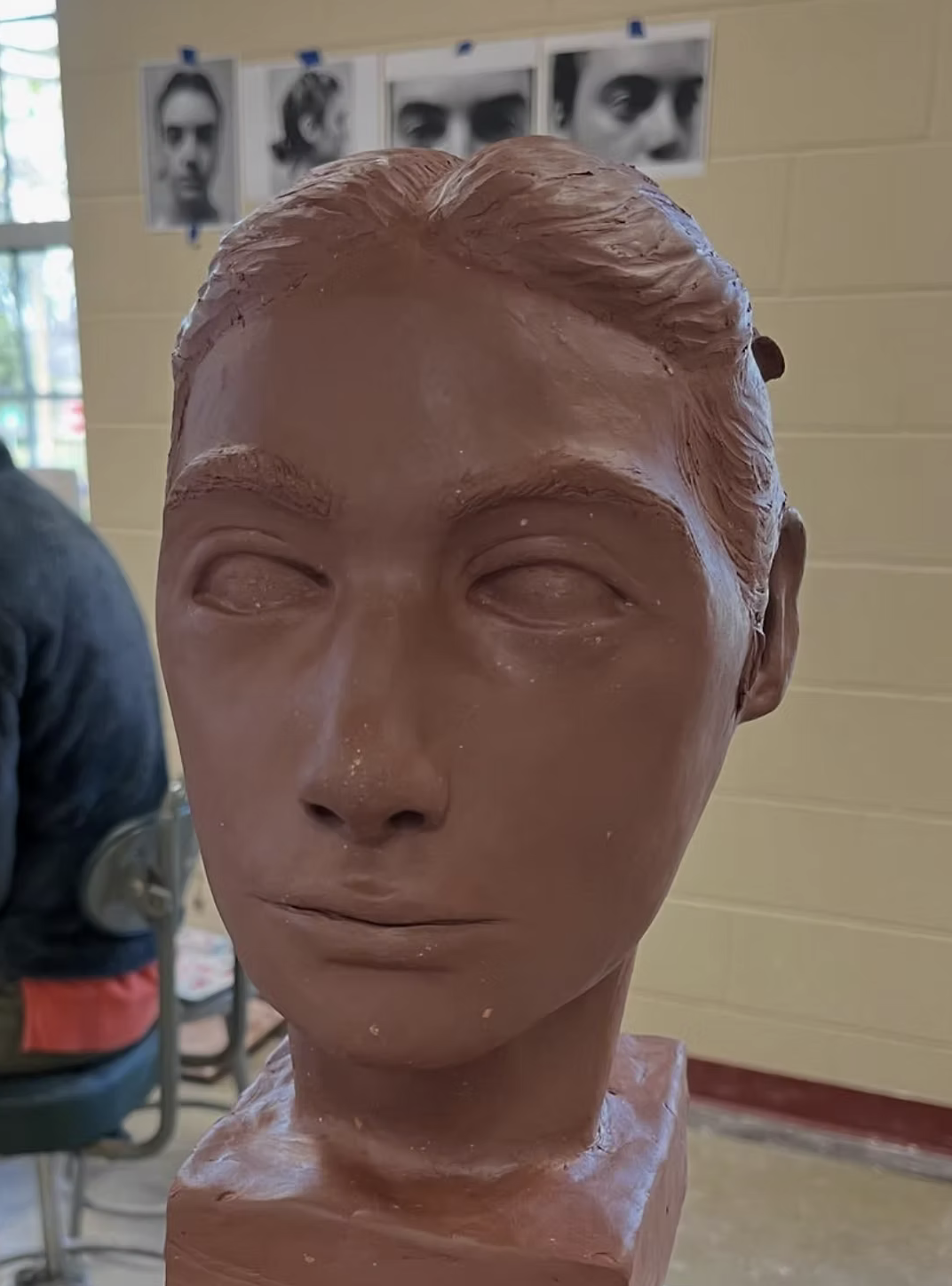 Portrait Sculpture - Learning the anatomy of the face building up from the lower layers, bone by bone and curve by curve, until all aspects of the human face were shown, created from life, observing a model.